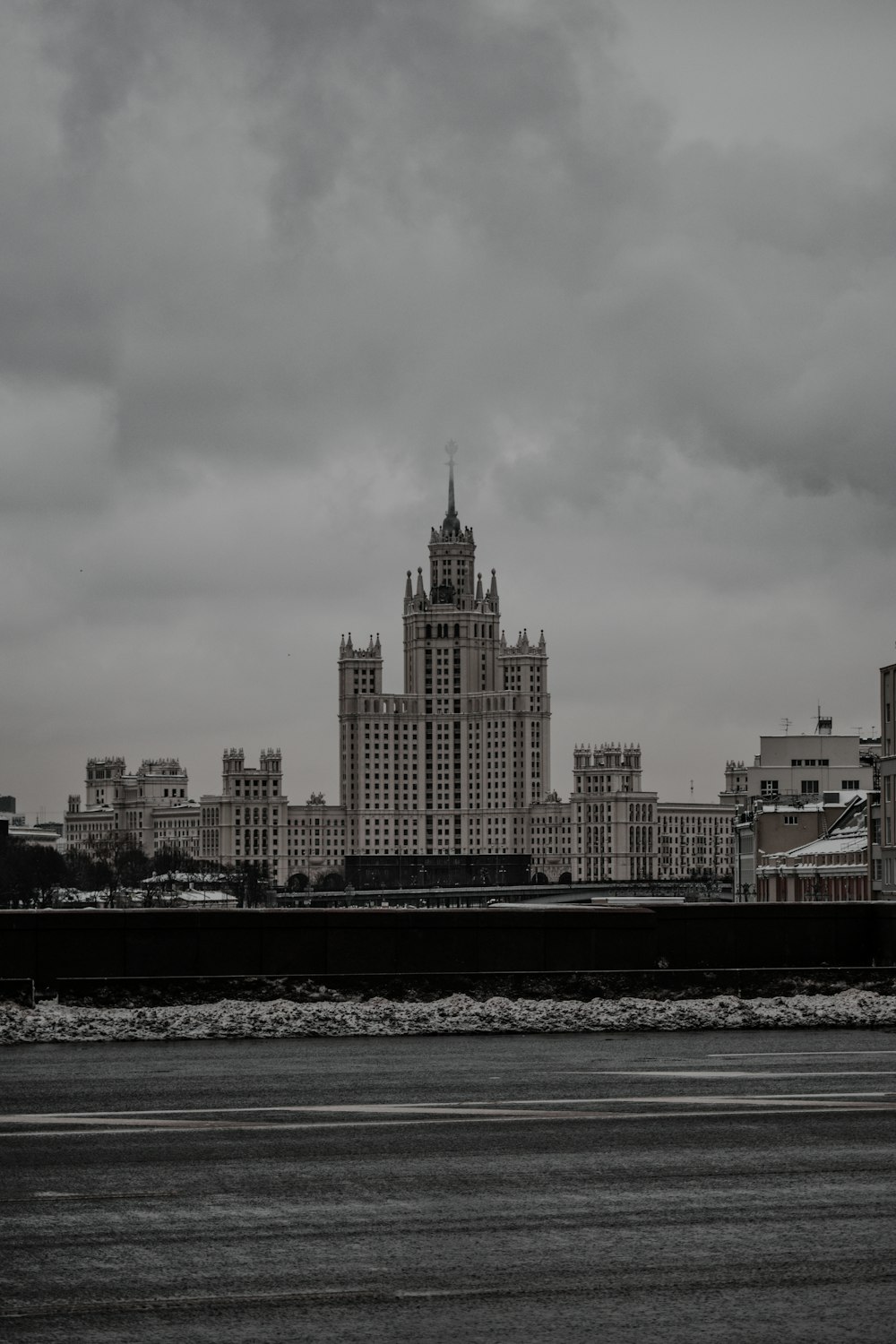 a black and white photo of a large city