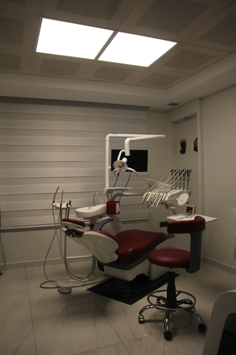 Dental implant treatment chair