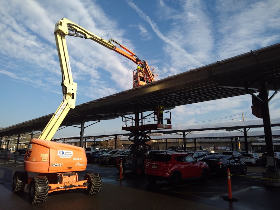 Truck mounted boom lift
