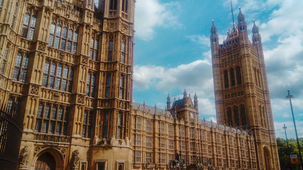 the big ben clock tower towering over the city of london