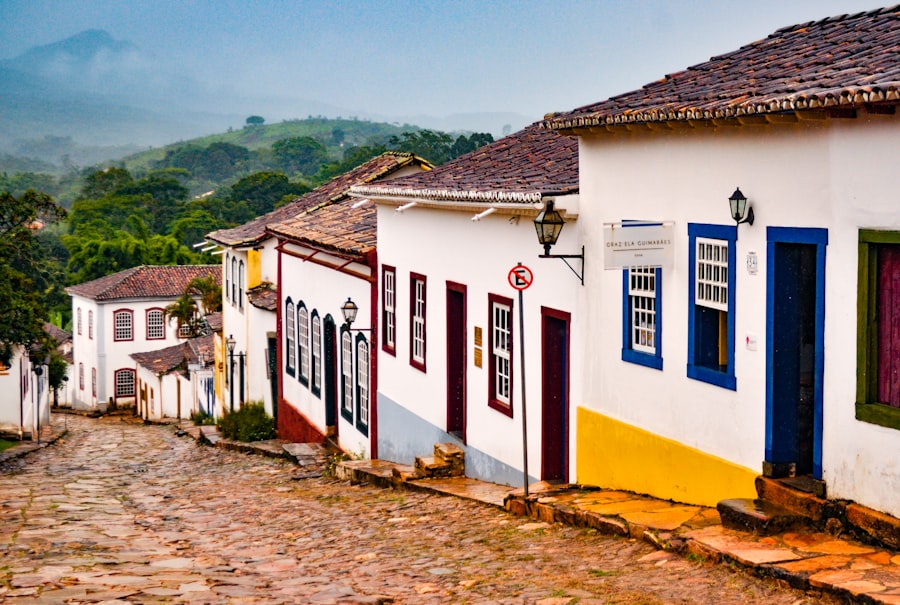Rua de paralelepípedo em cidade histórica — Ouro Branco