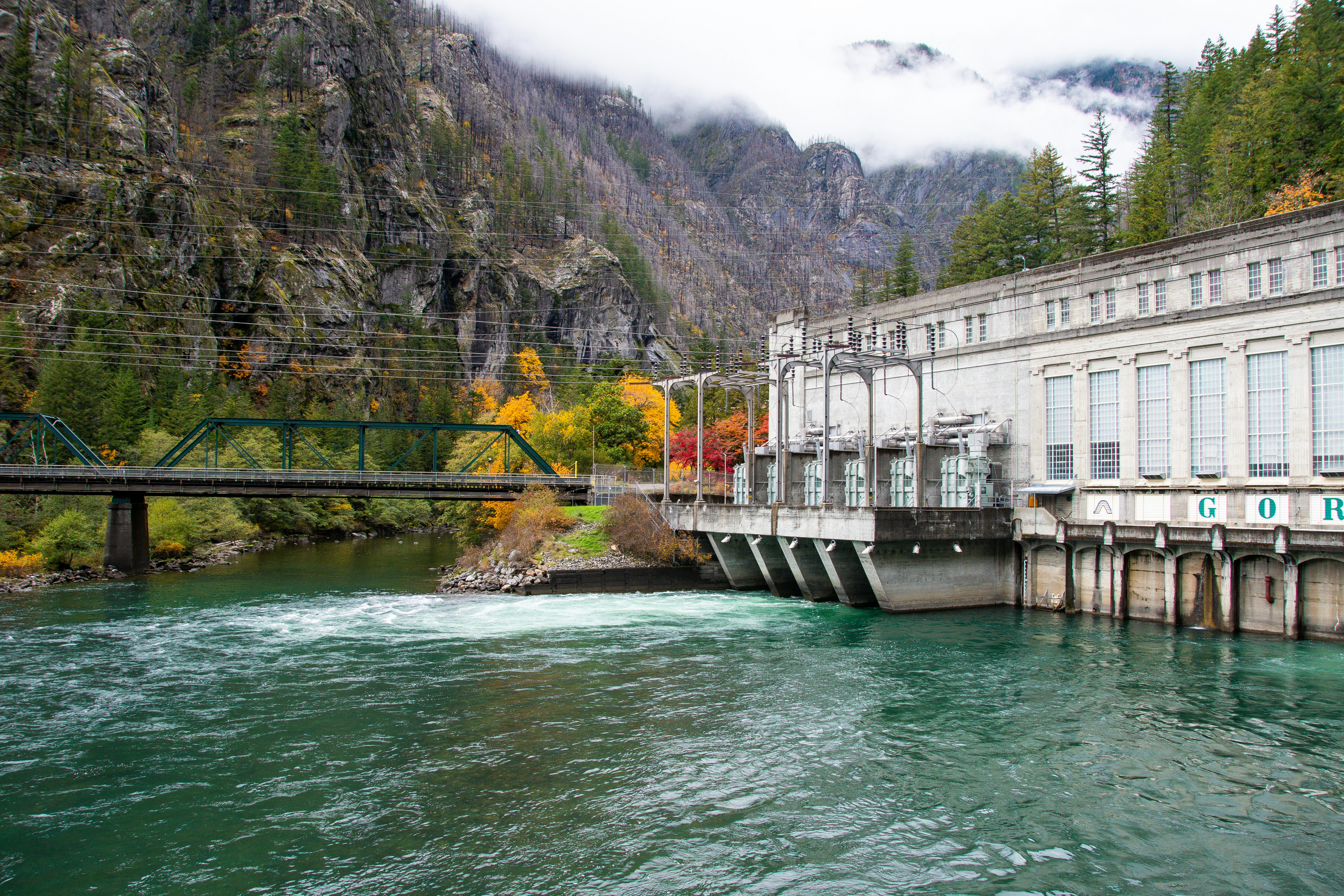 小水力発電のコスト削減方法｜標準化・量産効果を活用する関連画像