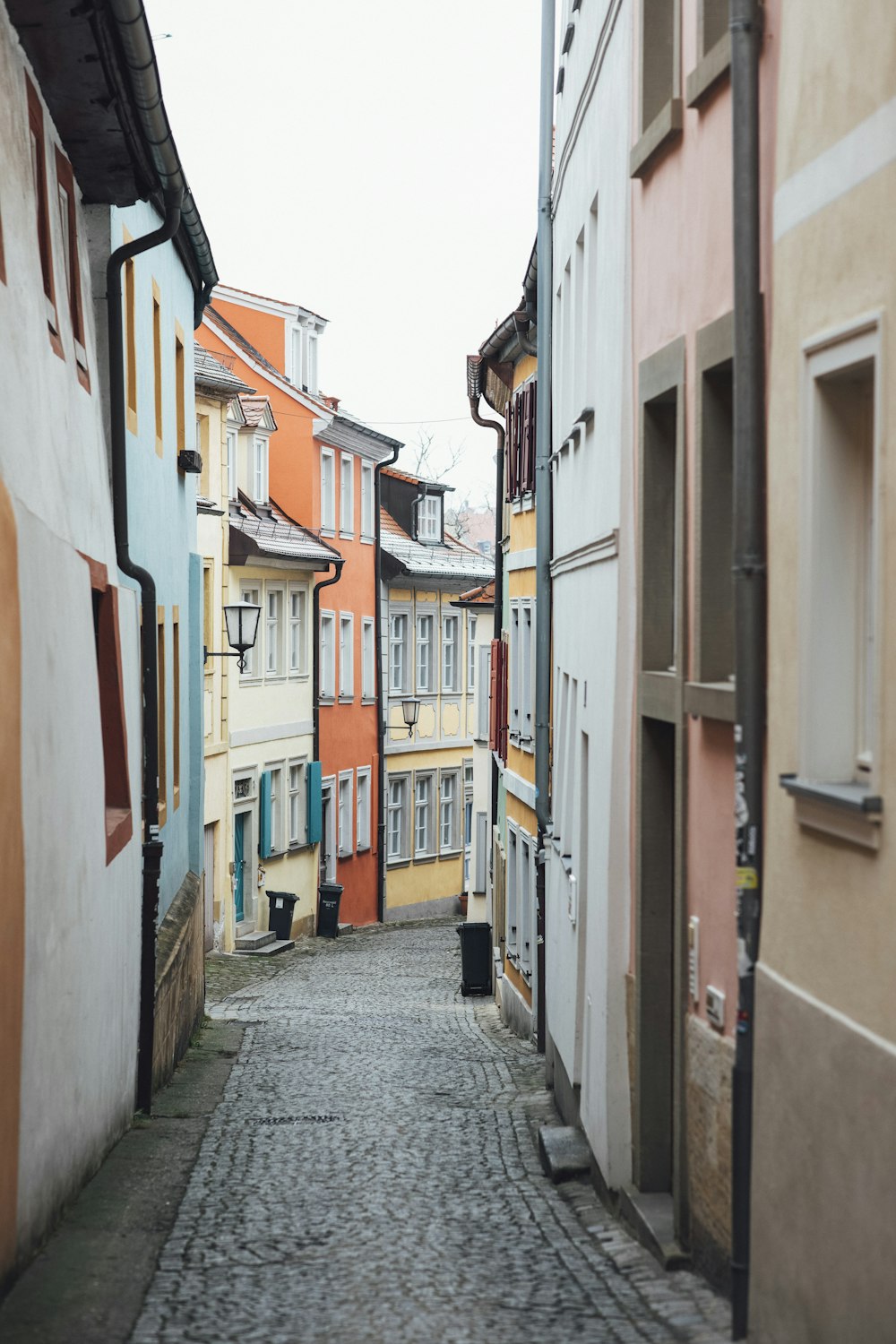 a narrow street