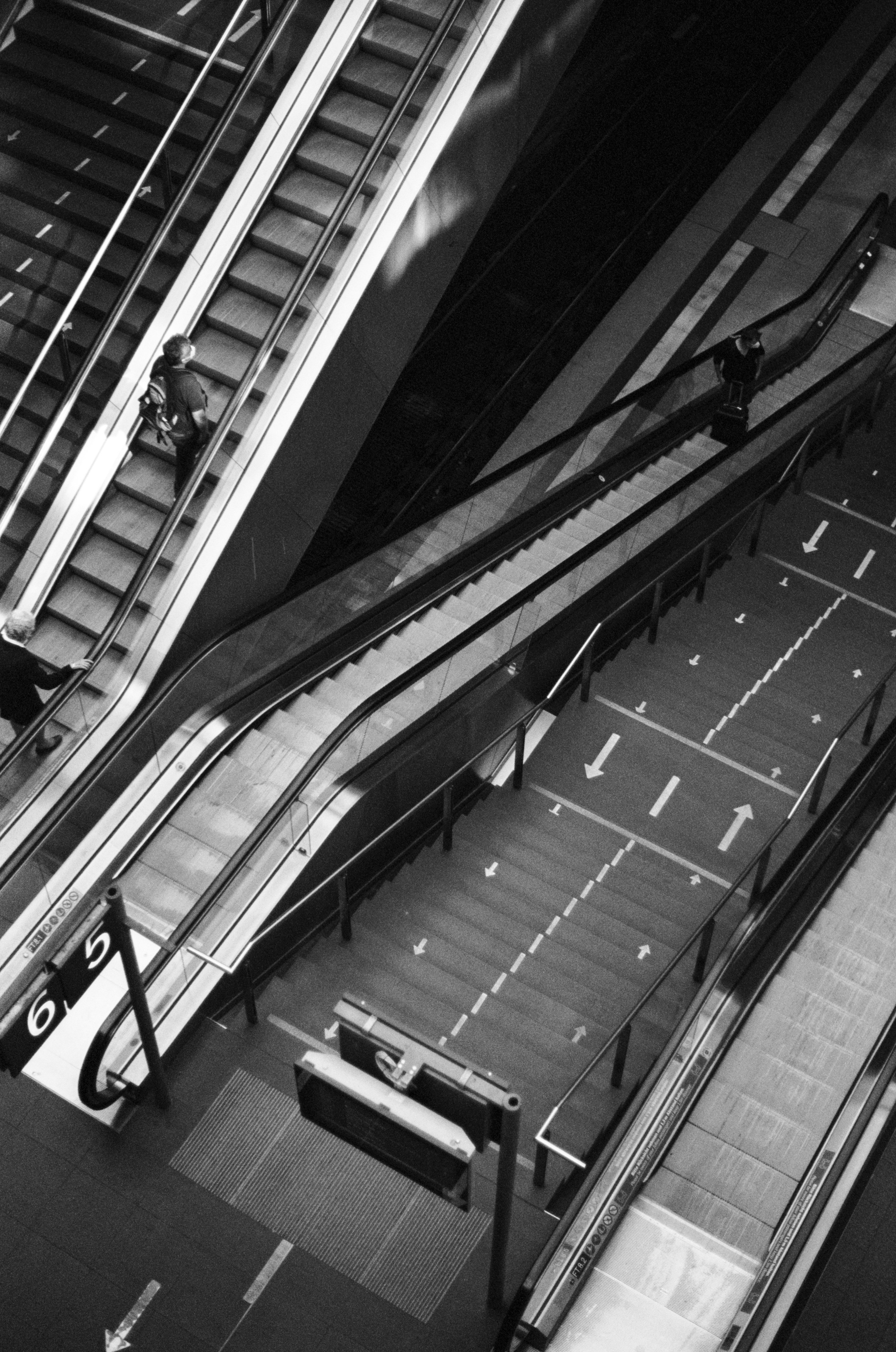 Photo by markusspiske