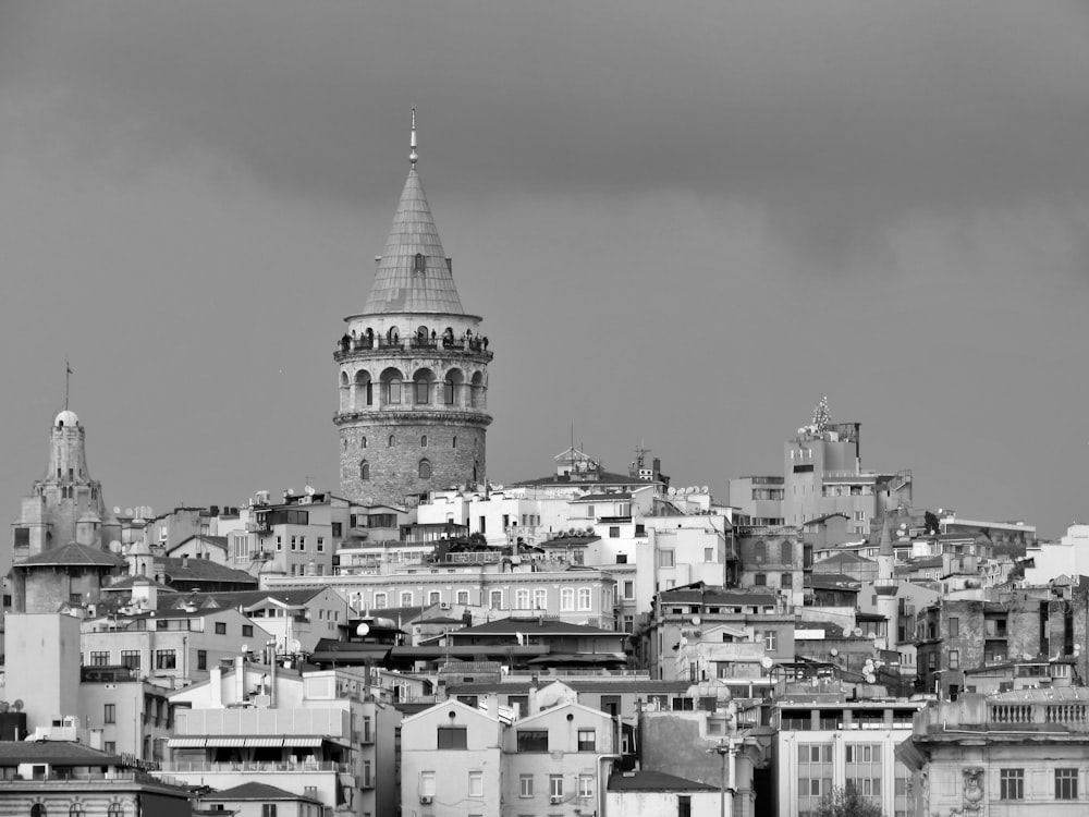 도시의 흑백 사진