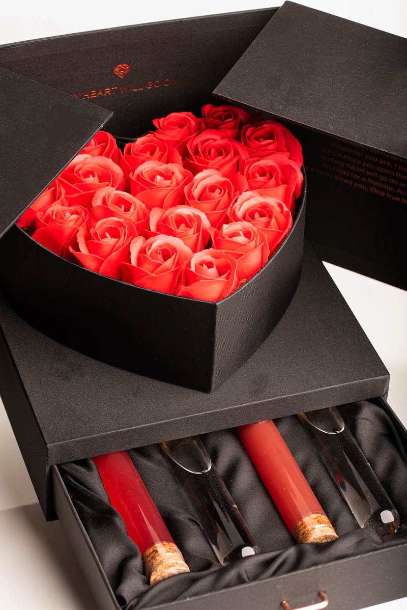 Eternal Preserved Roses (Luxury Box)