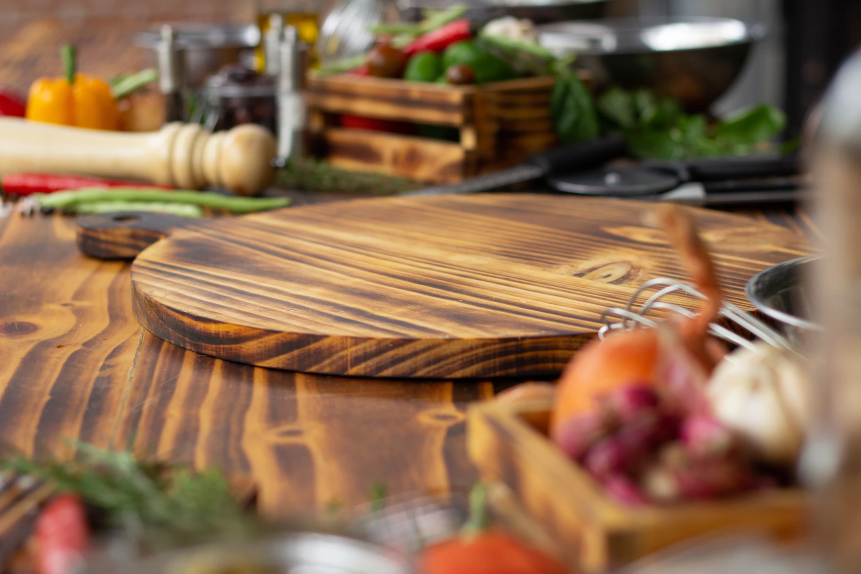 Round Wooden Cutting Board Walnut Large — Kitchen Decor Ideas 2026