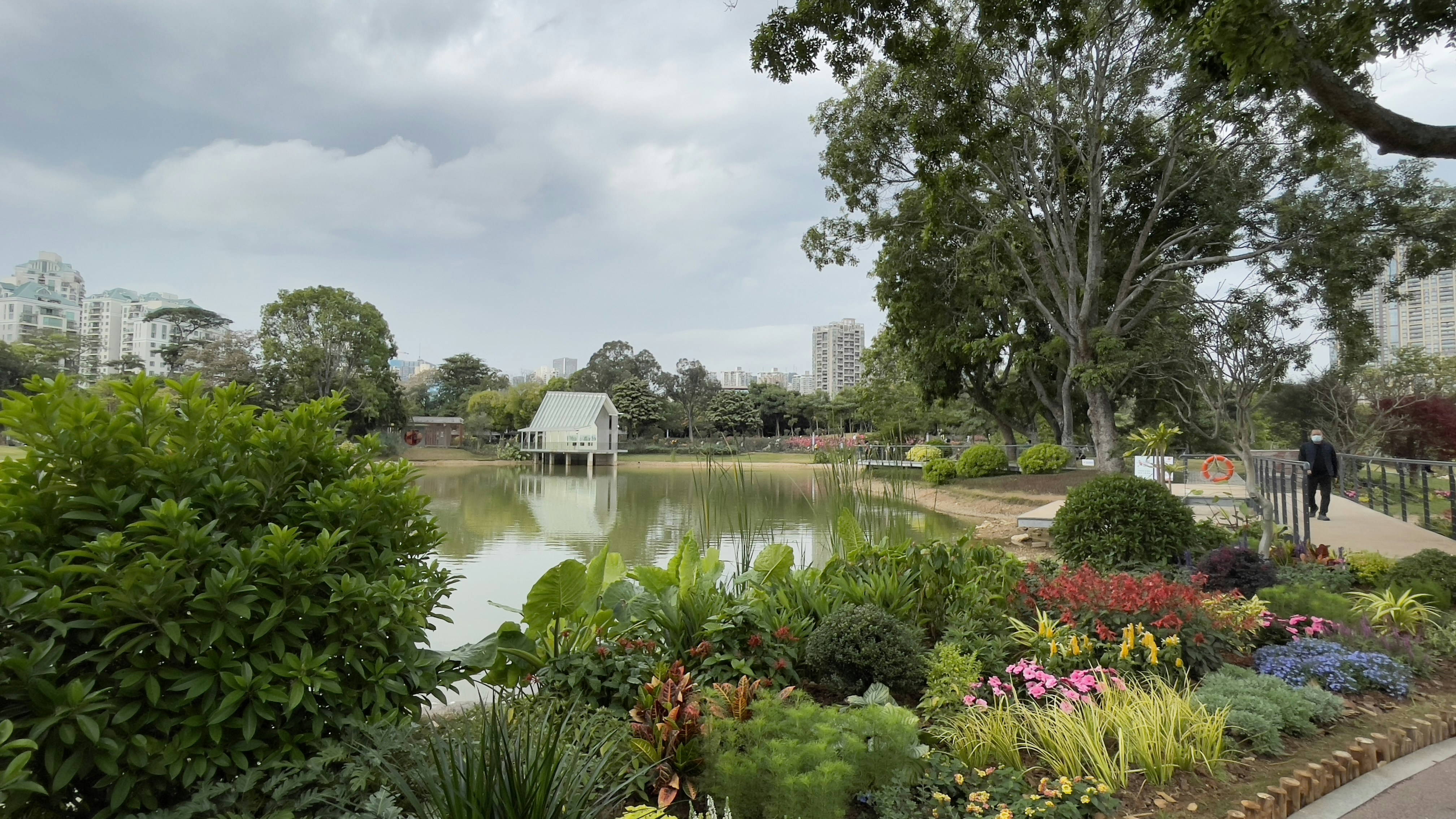 Photo by dickenslin76