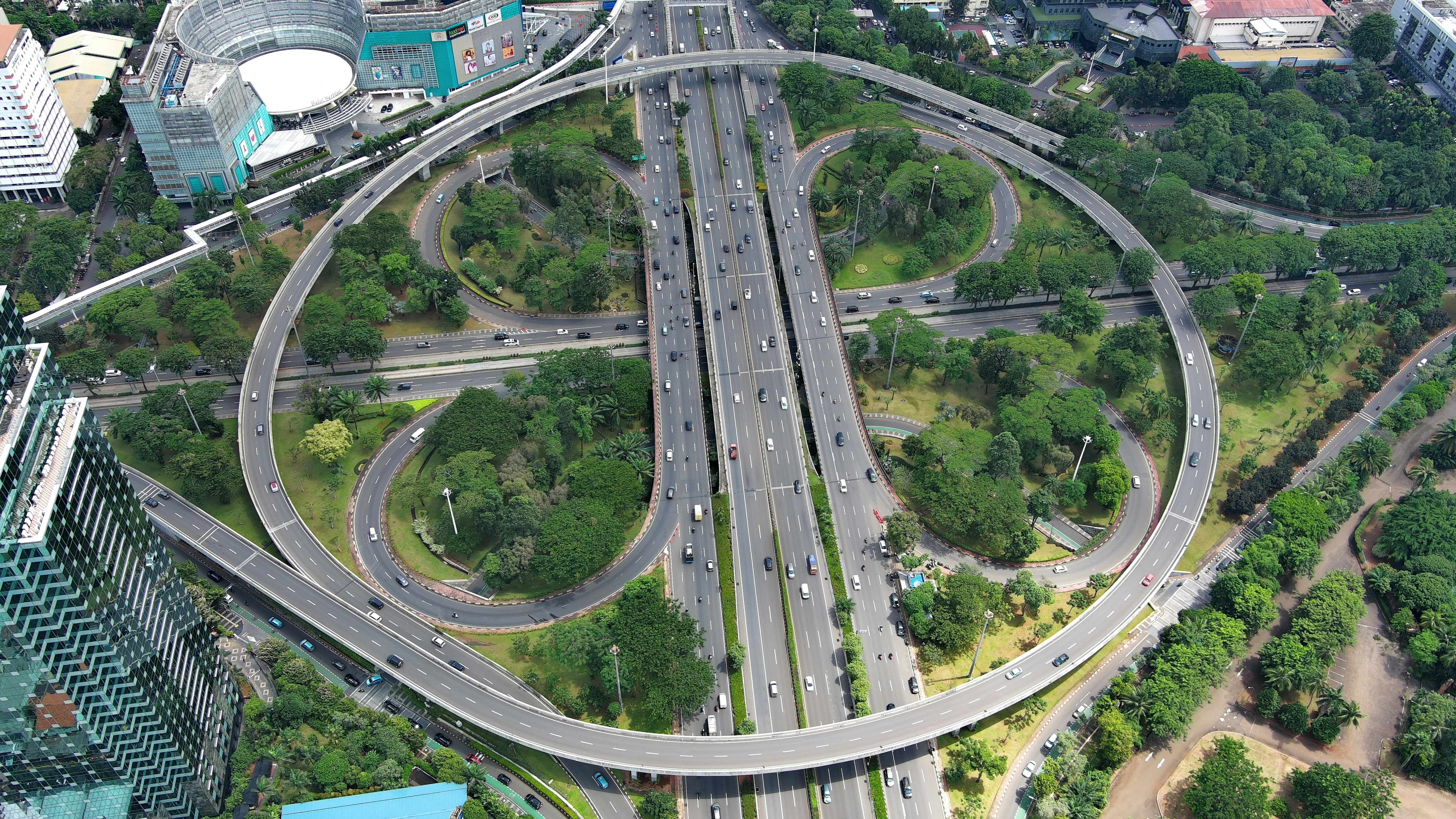 ¿Cuánto tiempo se tarda en implementar la gestión de infraestructura en la nube para empresas?