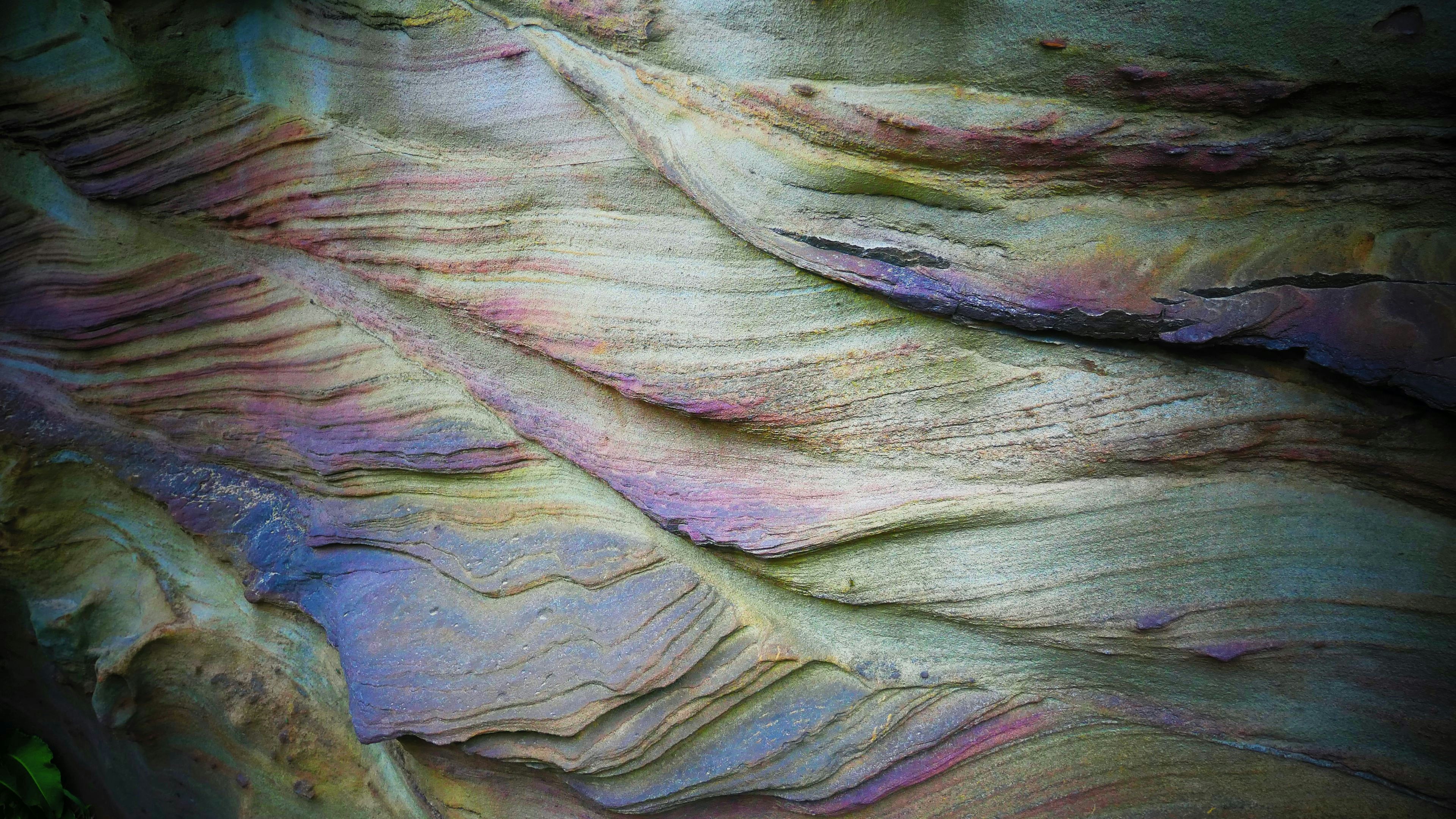 The Last Moat: Why the AI Boom is the Best Argument for Owning Real Estate