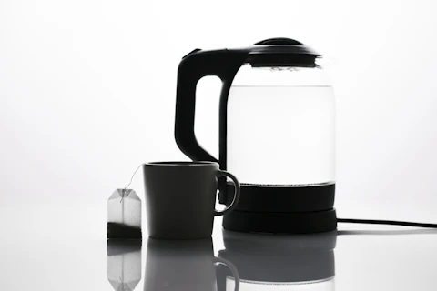 Glass Kettle with Warm Mode