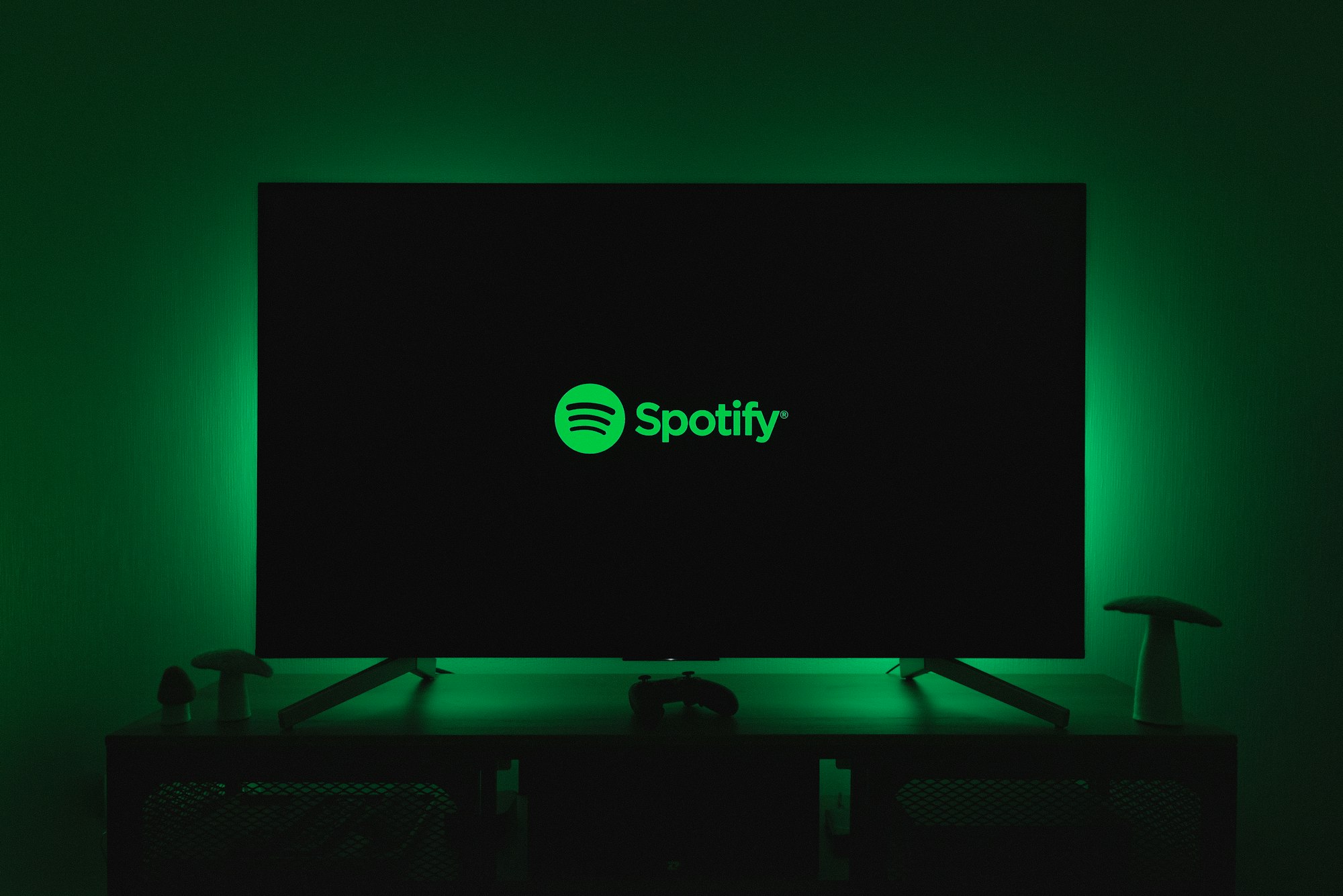 Spotify e Roku anunciam anúncios em vídeo no app de streaming de TV