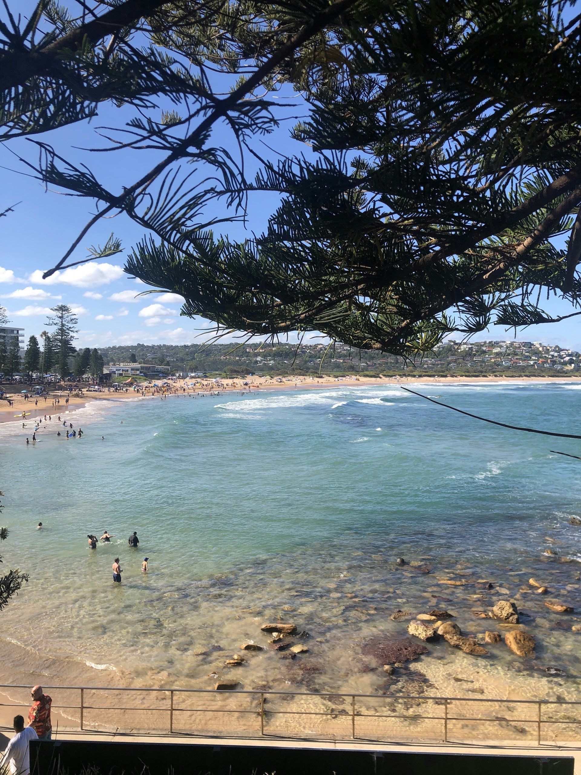 gray computer monitor