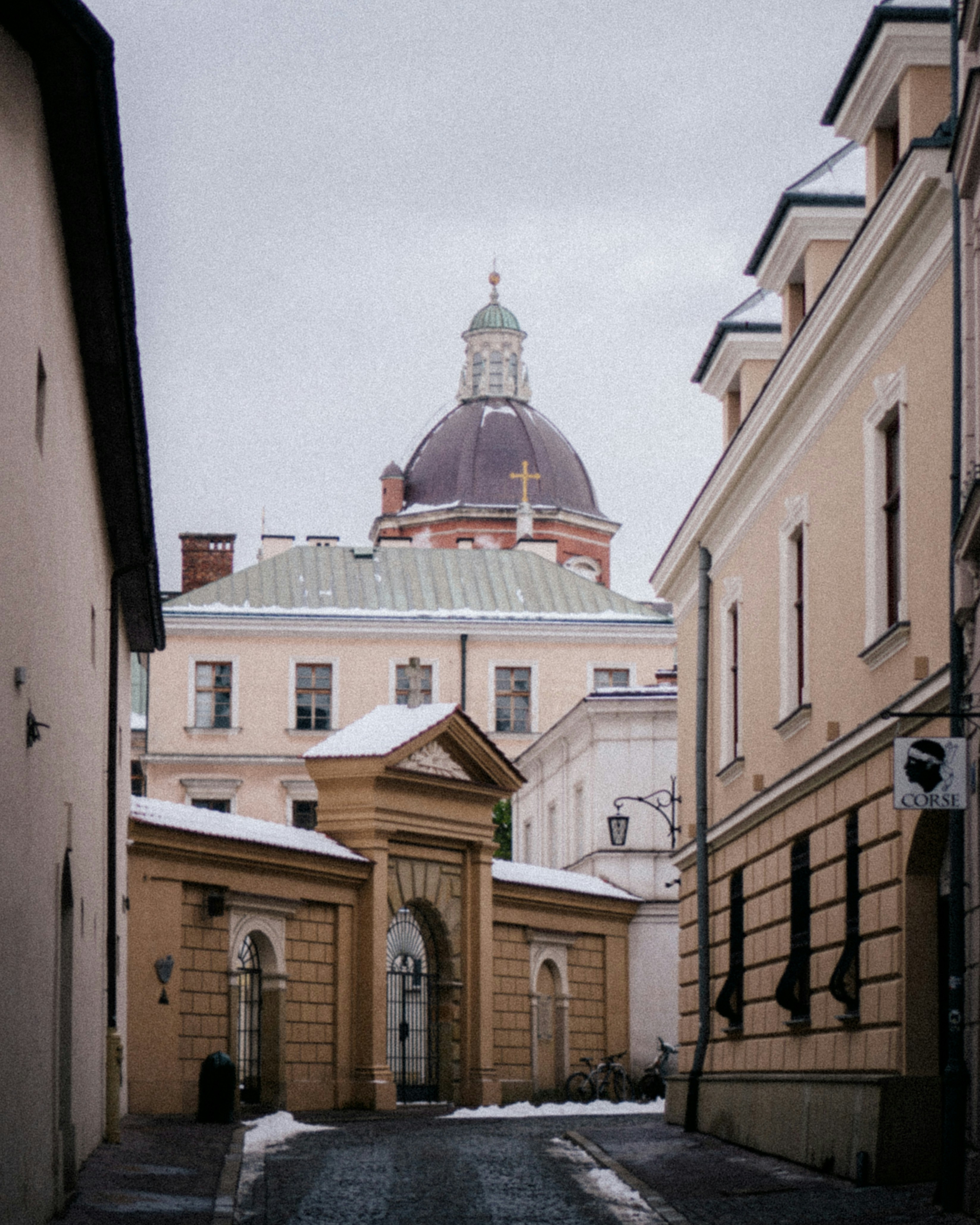 Photo by eldarnazarov