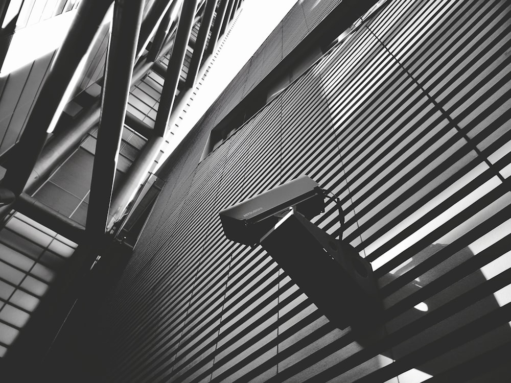 a black and white photo of a building