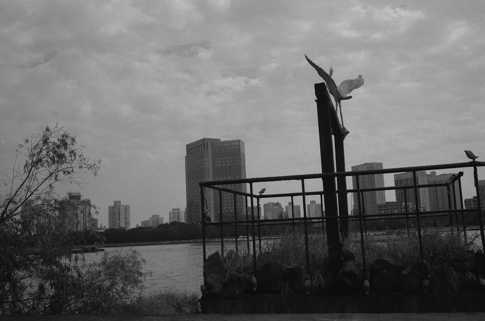 a black and white photo of a city skyline