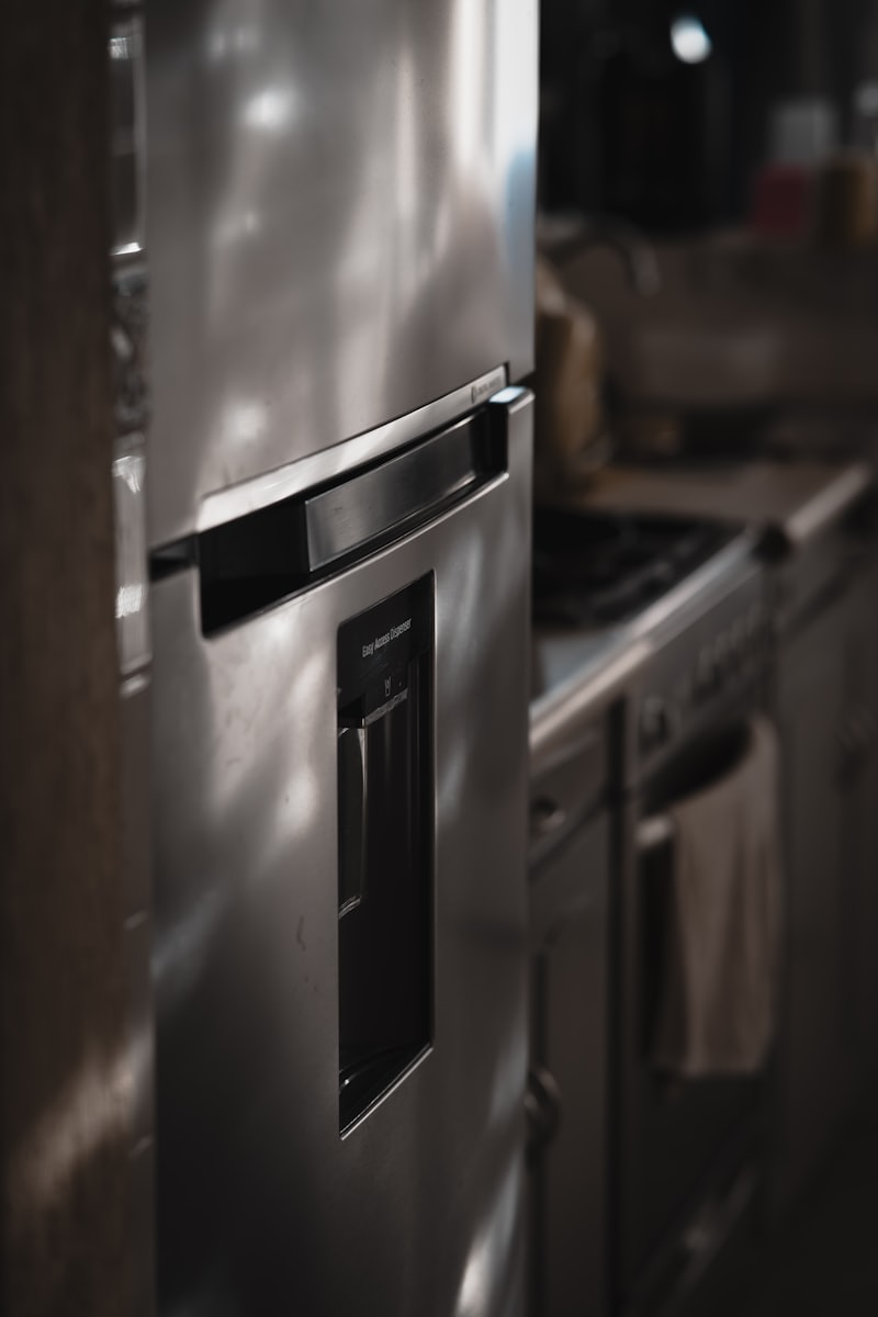 Double Door Refrigerator 260L
