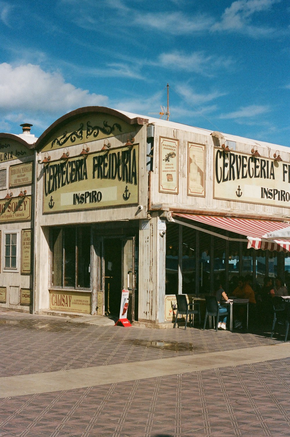 a building that has a sign on the front of it