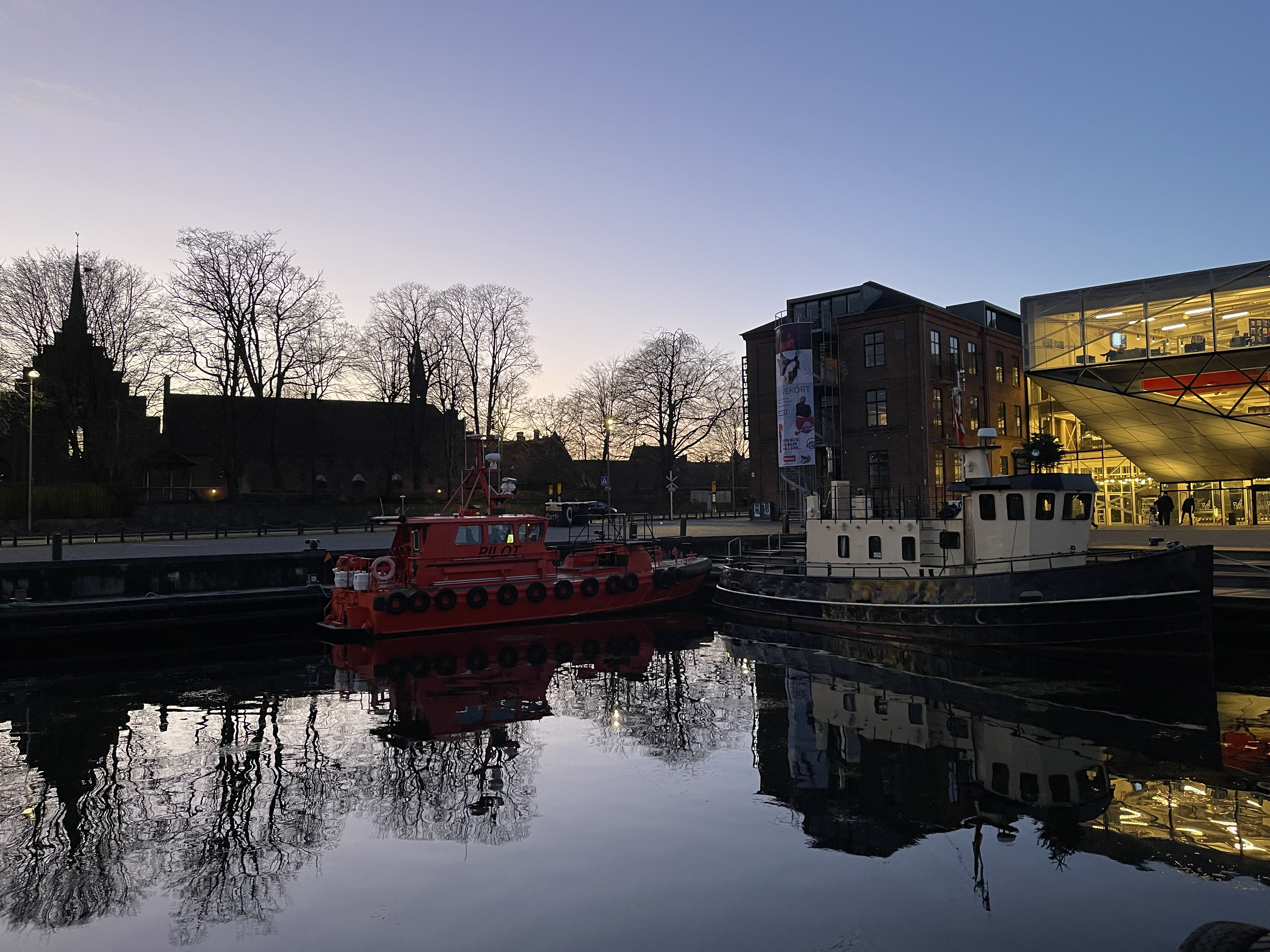 Photo by beyondelimit