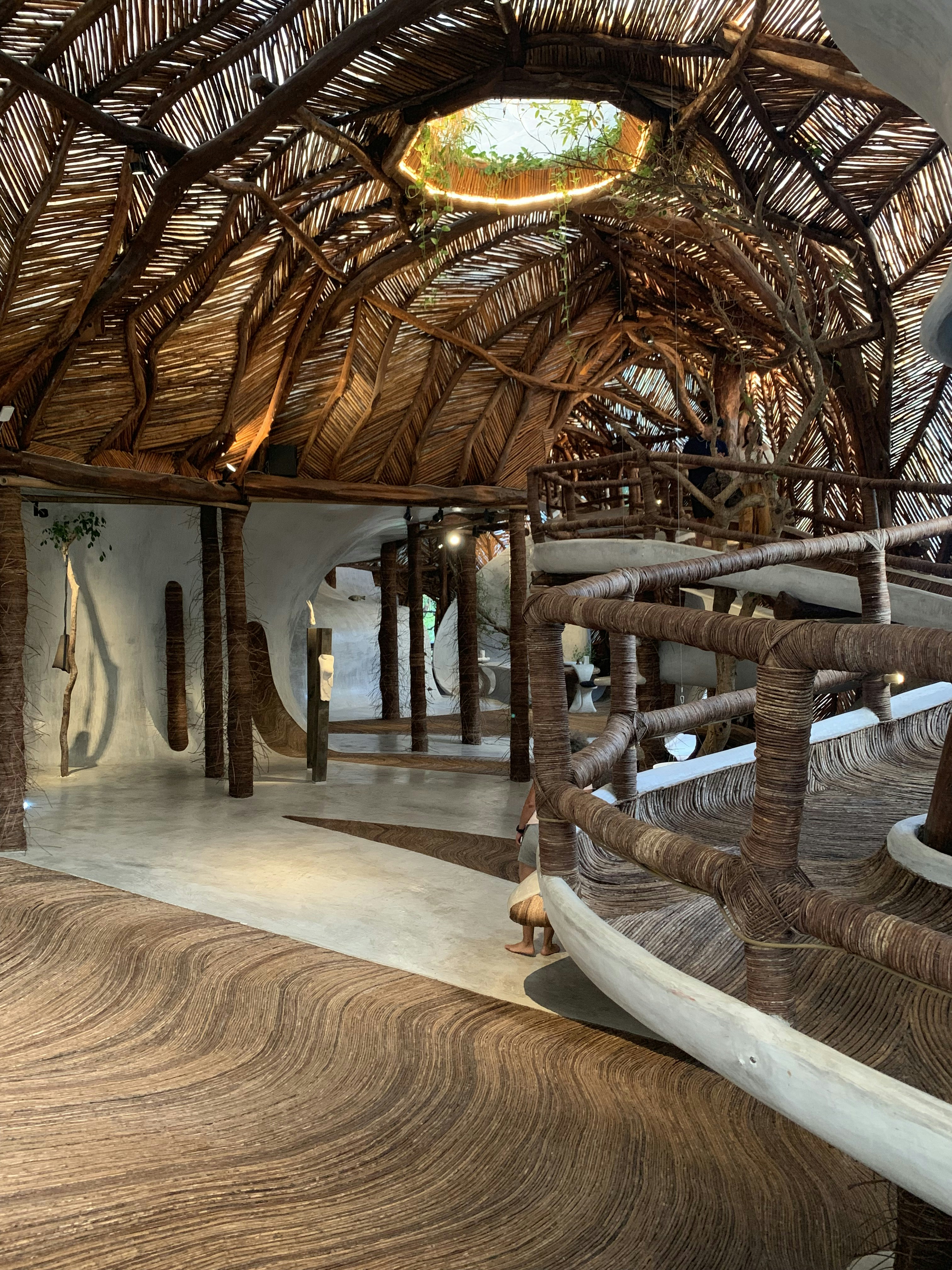 Mastering the Art of Mixing Natural Materials: Wood, Linen, and Stone