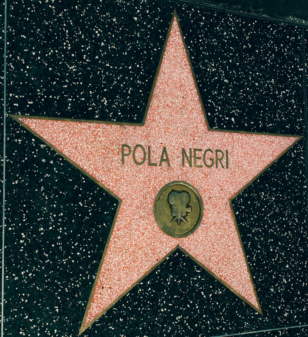 Una stella sulla Hollywood Walk of Fame