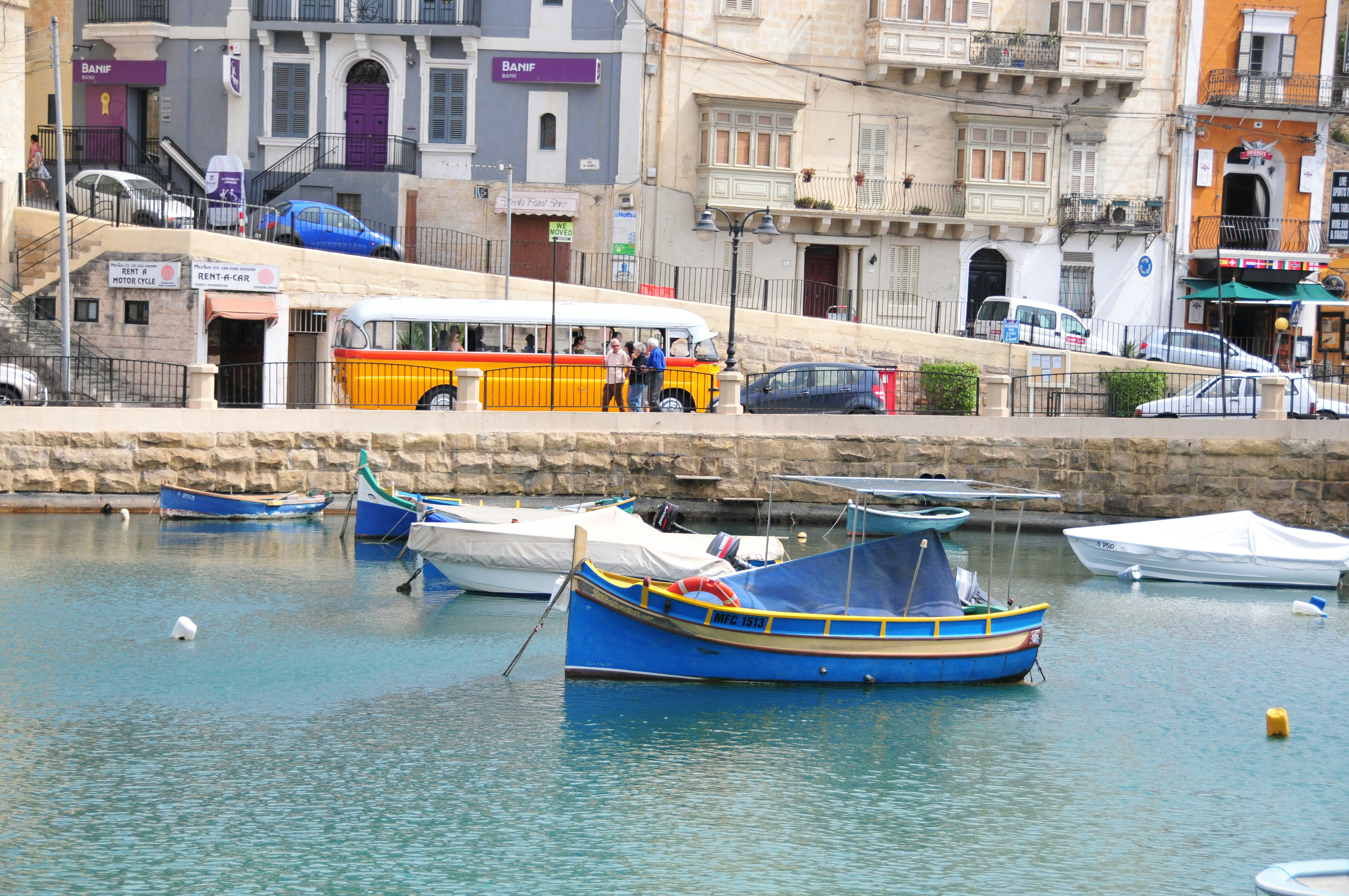 Malta Transport Guide: Buses, Bolt, Ferries and Car Hire
