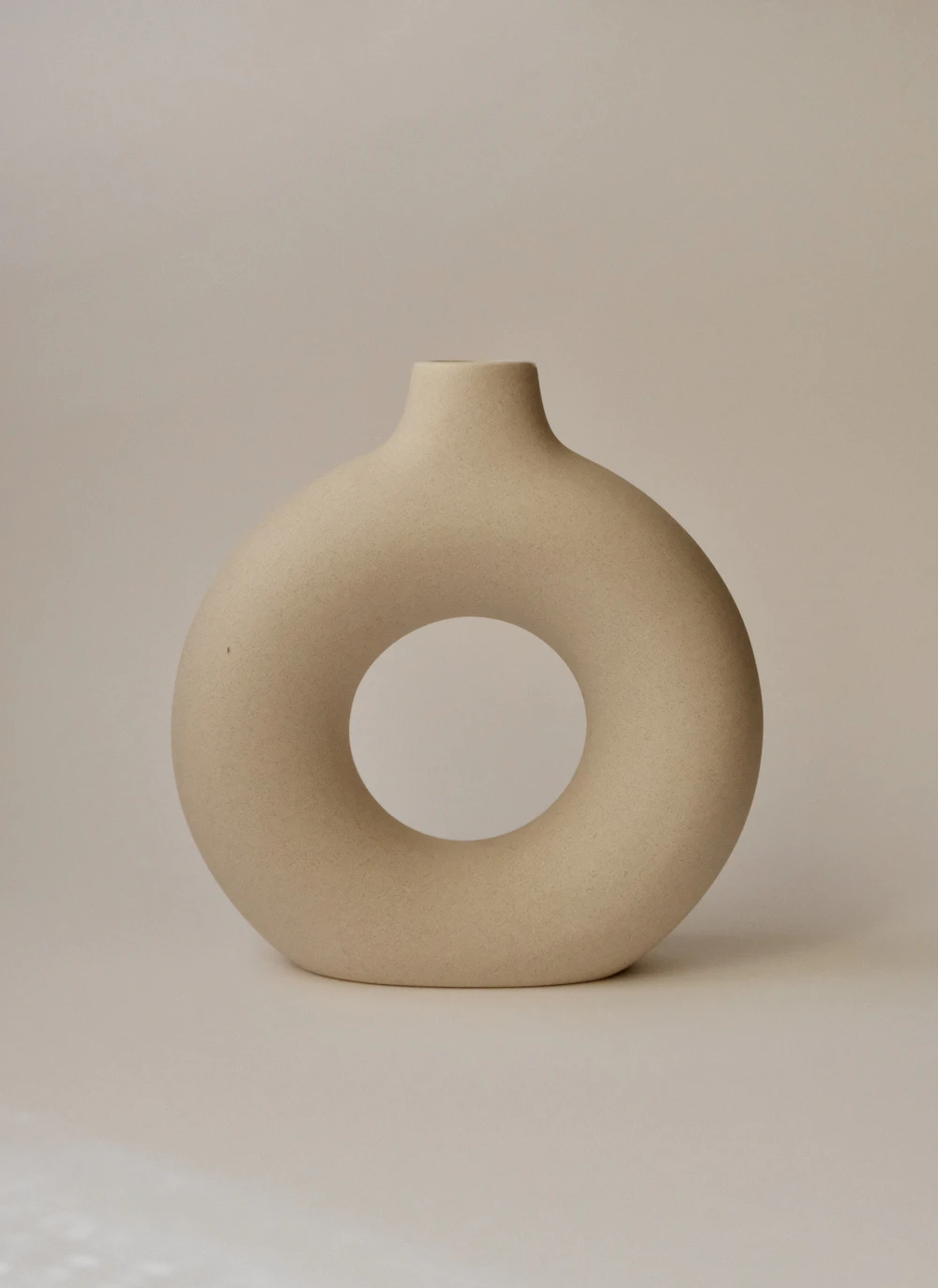 Halo Ring Vase