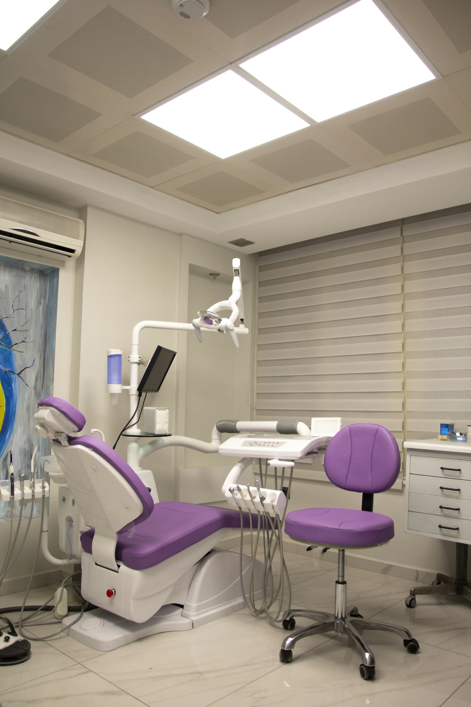 Why Dental Tourism Clinics Lose Patients in 60 Seconds
