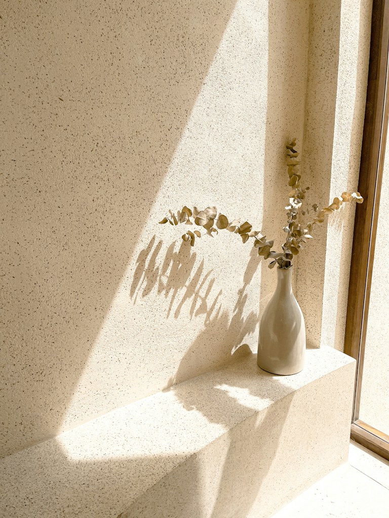 Moradabad Brass Glow Vase