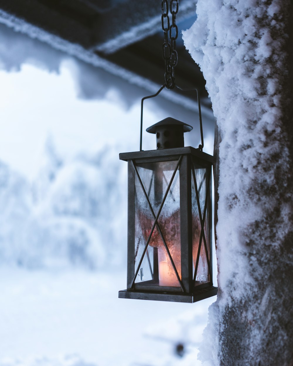 a lamp that is on the snow