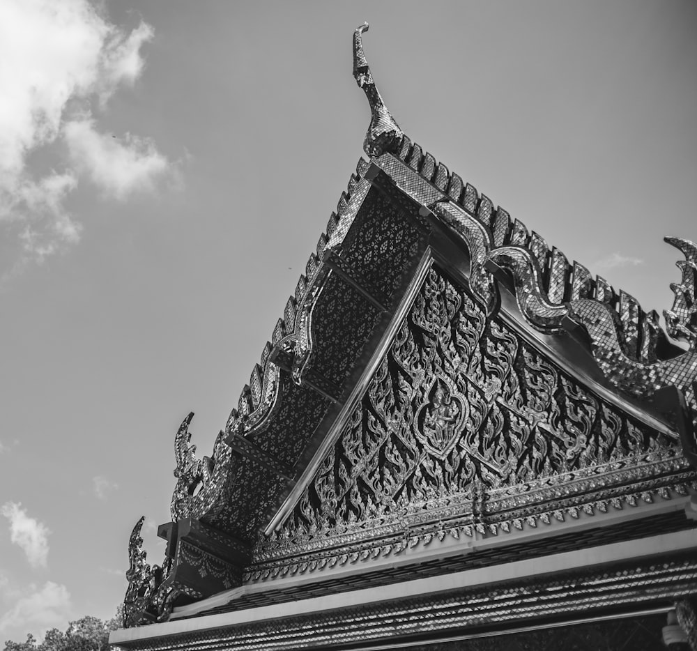 a black and white photo of a roof