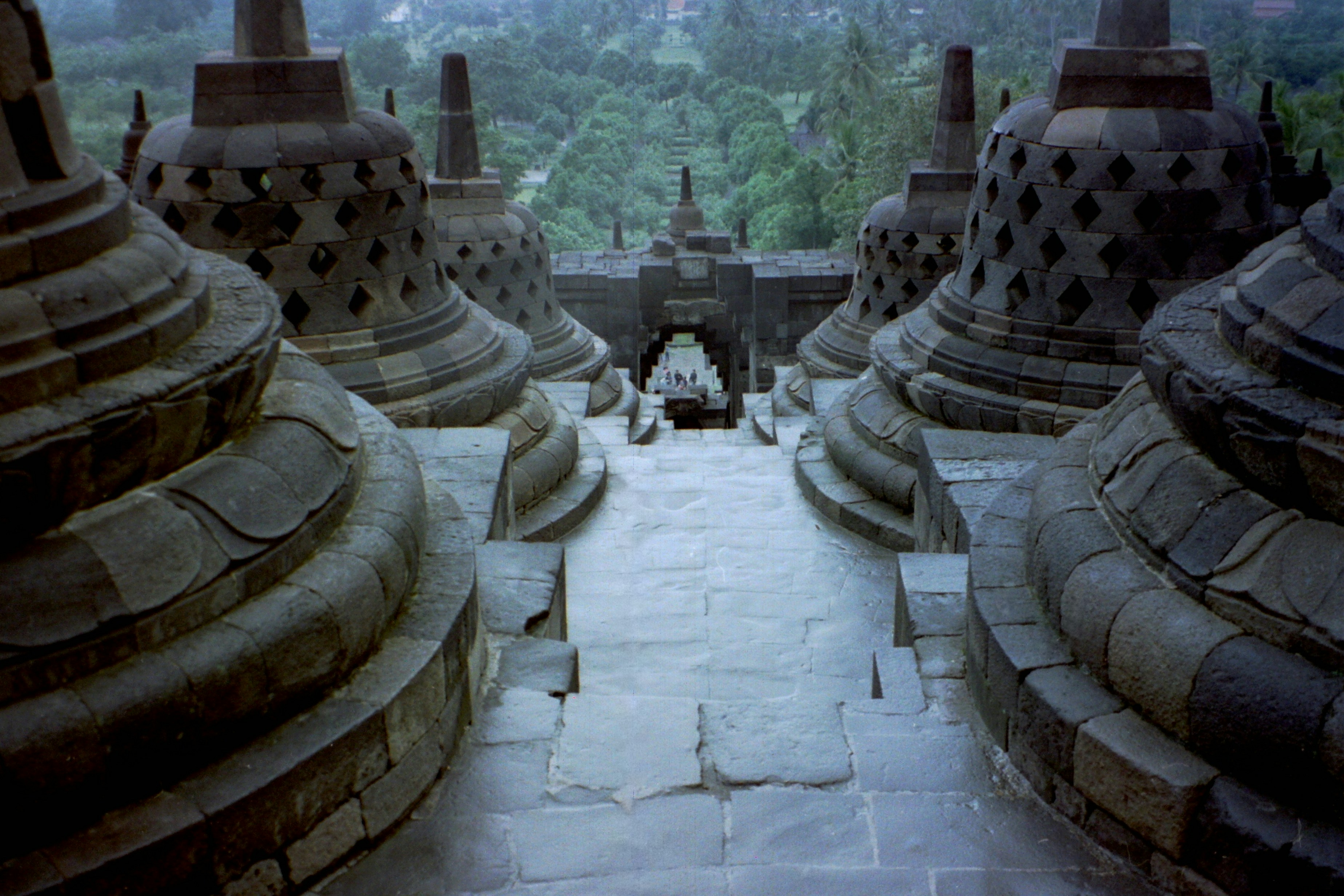 Borobudur temple guide book recommendations