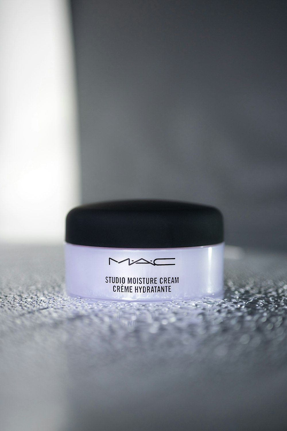 mac studio moisture cream