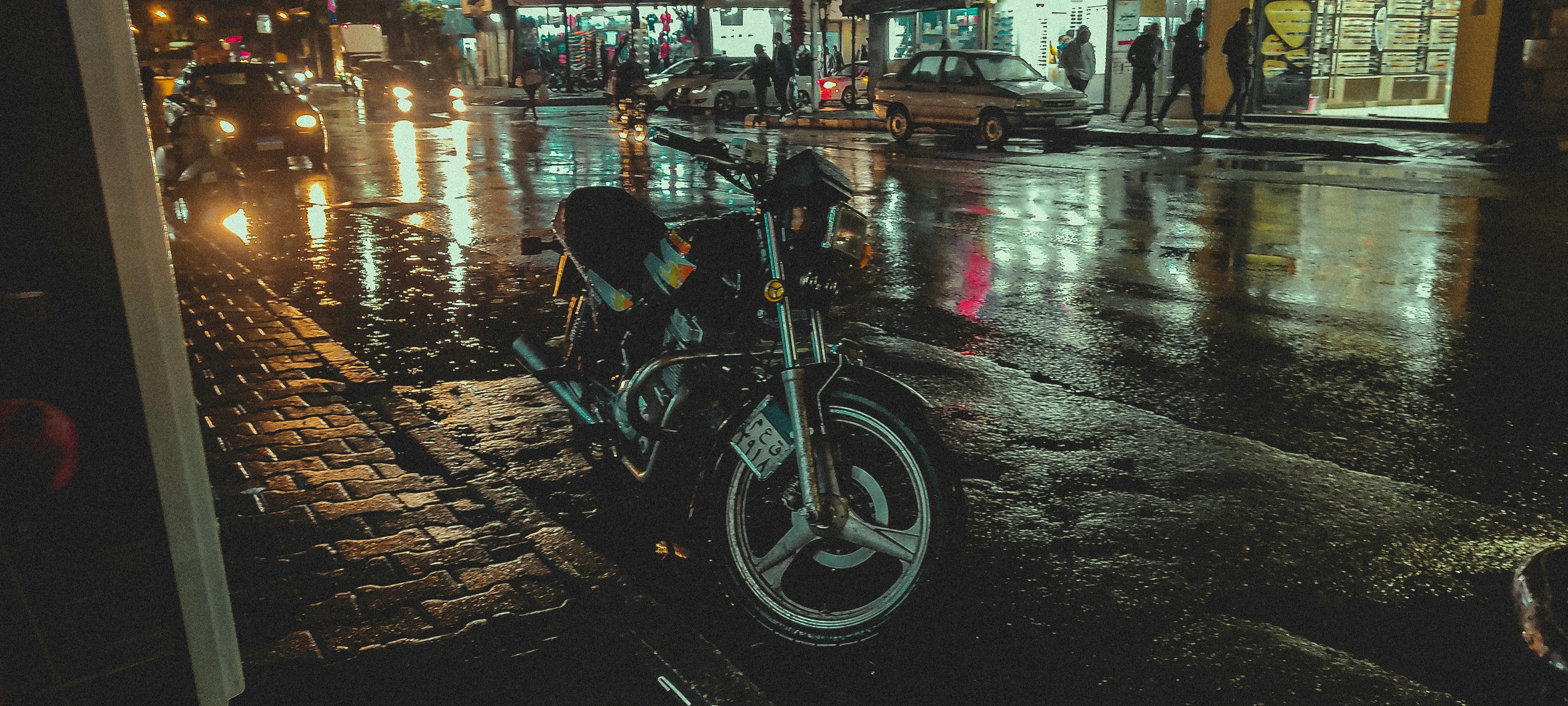 Photo by michealmouniir