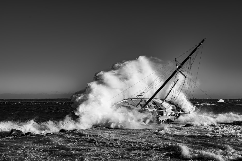 a boat that is sitting in the water