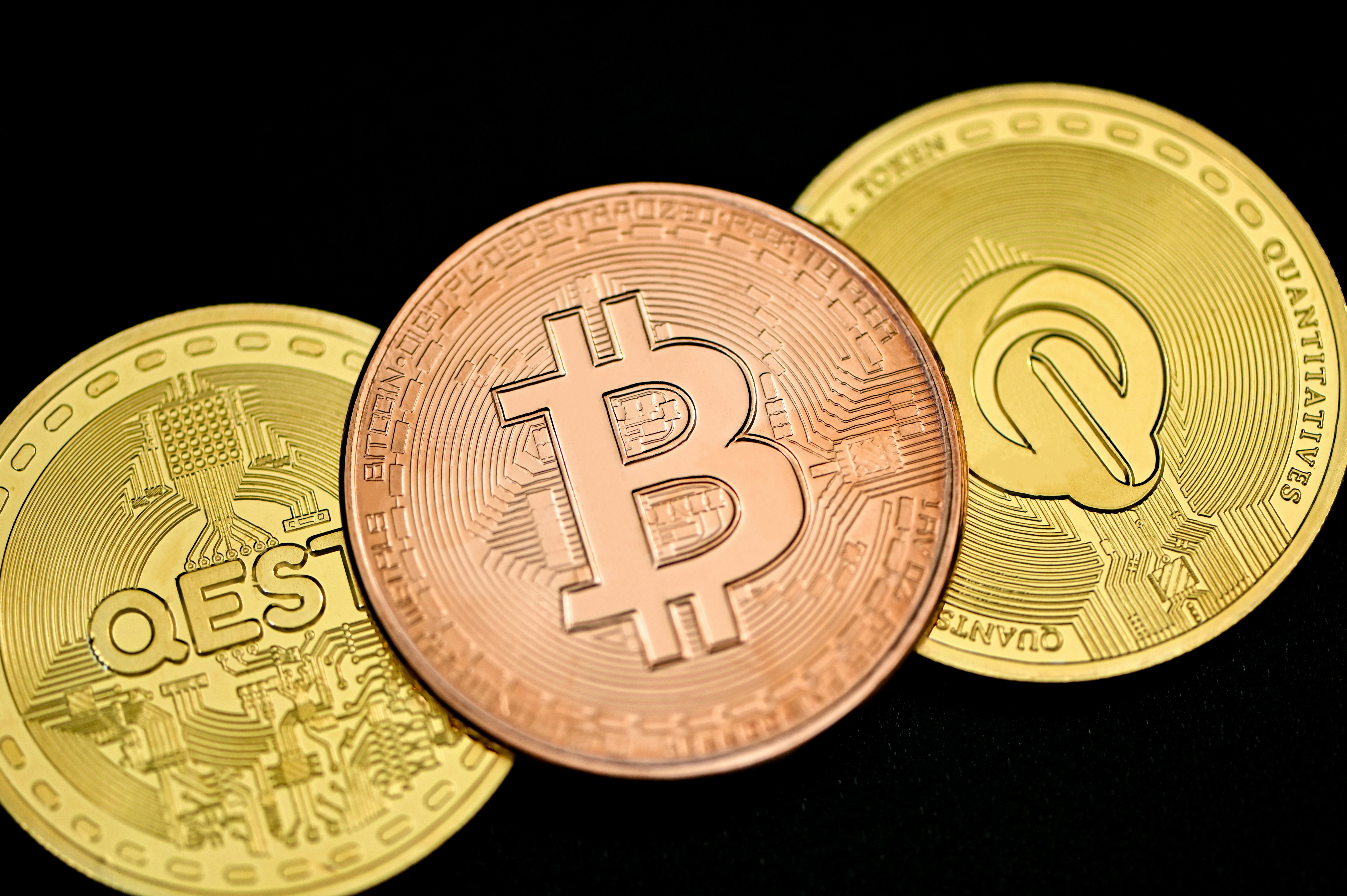 photo-1643790416980-bb5ebe6faba3?ixid=M3wxMjA3fDB8MXxzZWFyY2h8MjB8fGJpdGNvaW4lMjBiZXR0aW5nJTIwc2l0ZXMlMjB3aXRoJTIwc2VjdXJlJTIwcGF5bWVudCUyMG9wdGlvbnN8ZW58MHx8fHwxNzUyMzY1MjA5fDA\u0026ixlib=rb-4.1.0