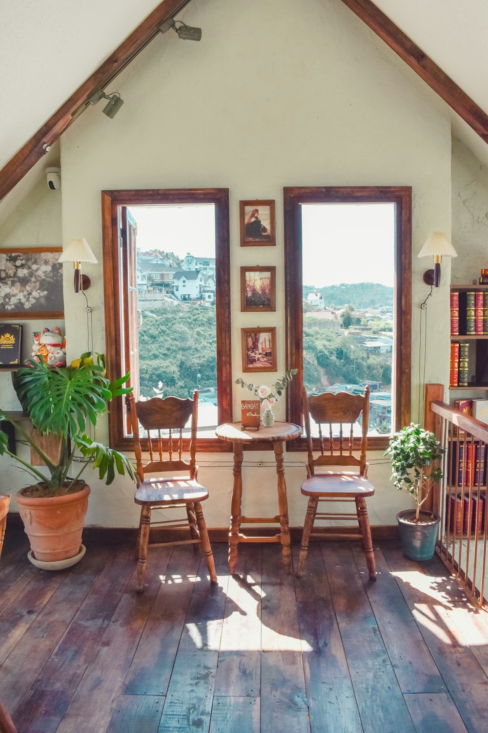 a room that has a table and chairs in it