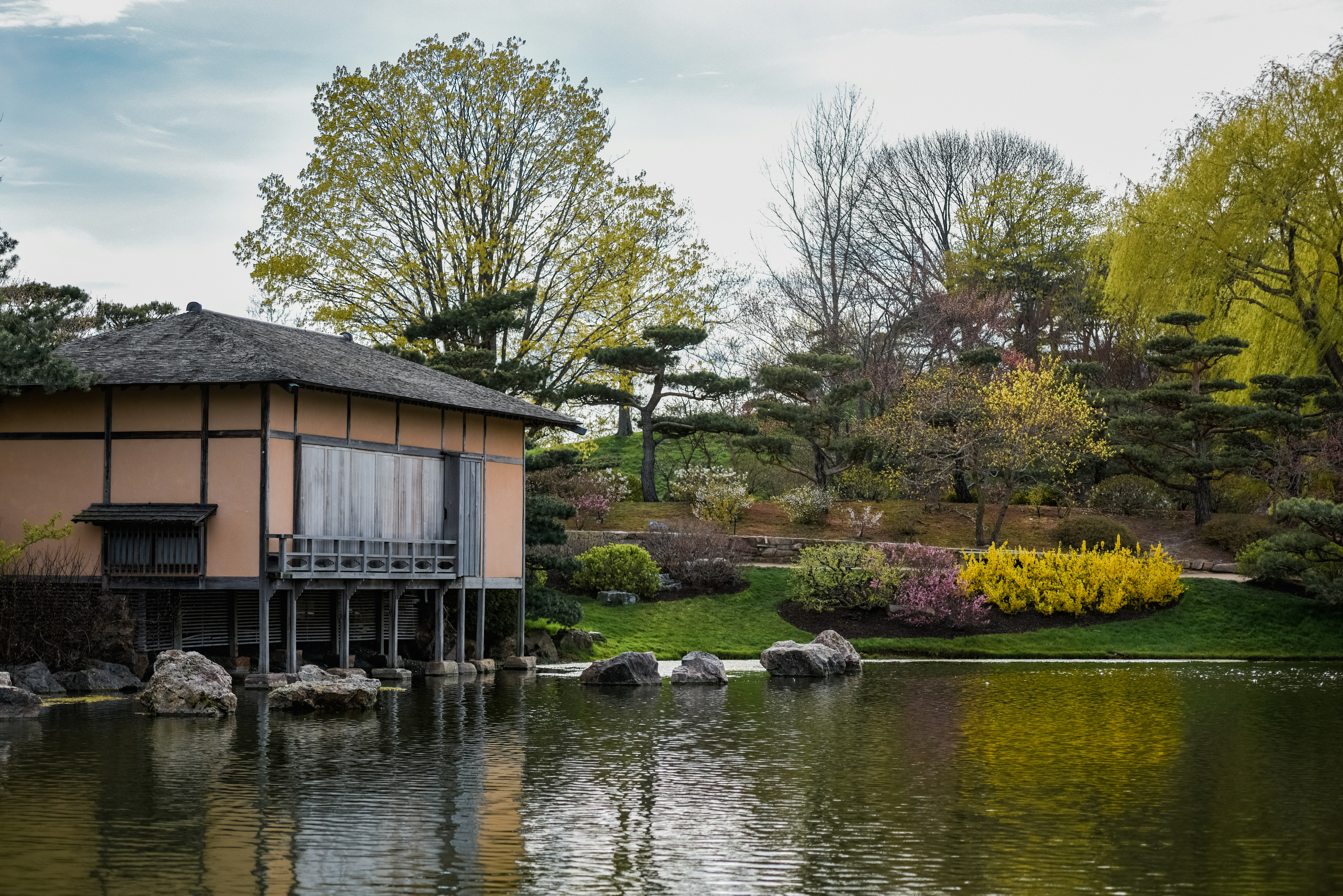 Golden Gardens, Illinois