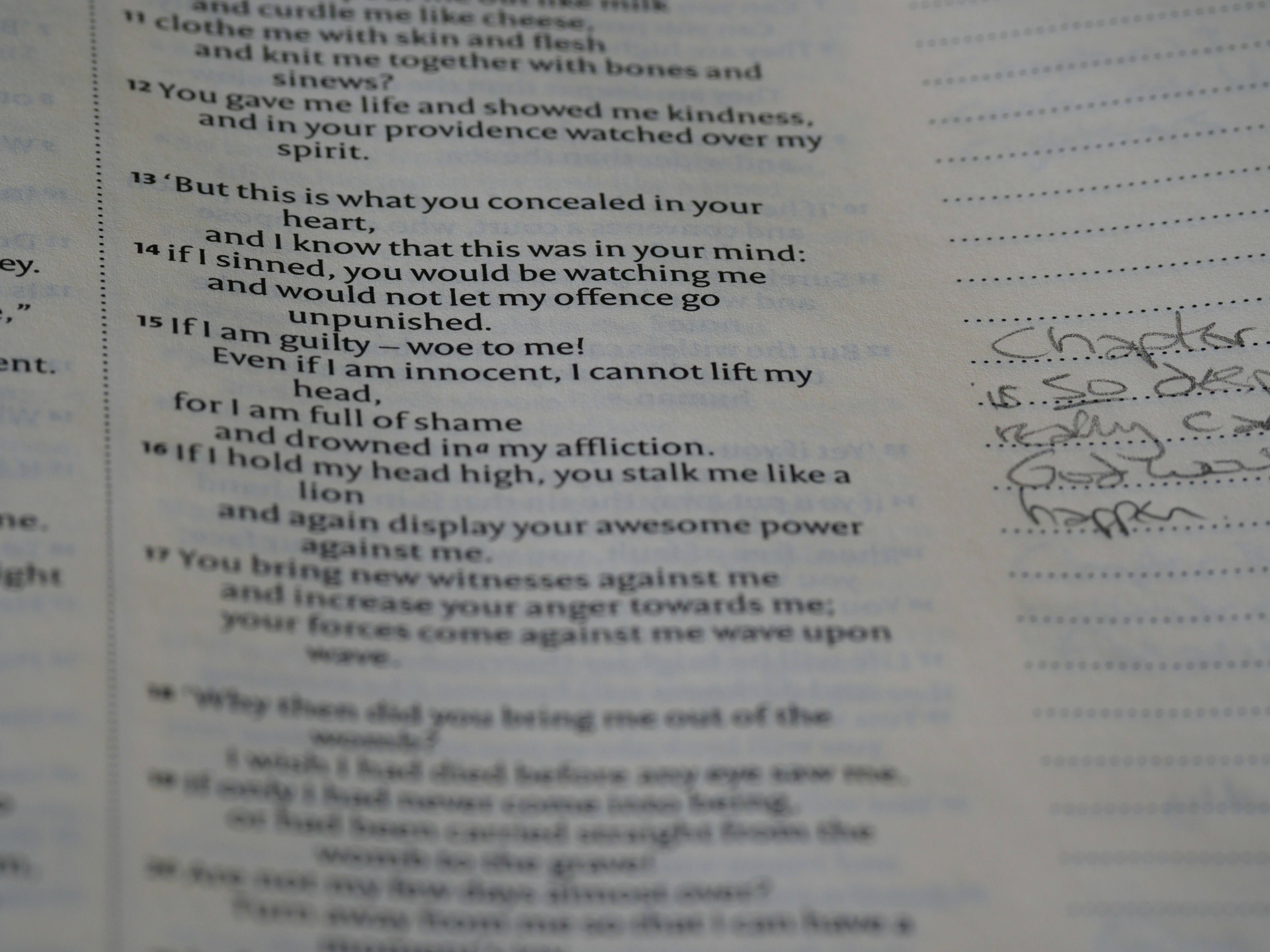 student summarizing notes