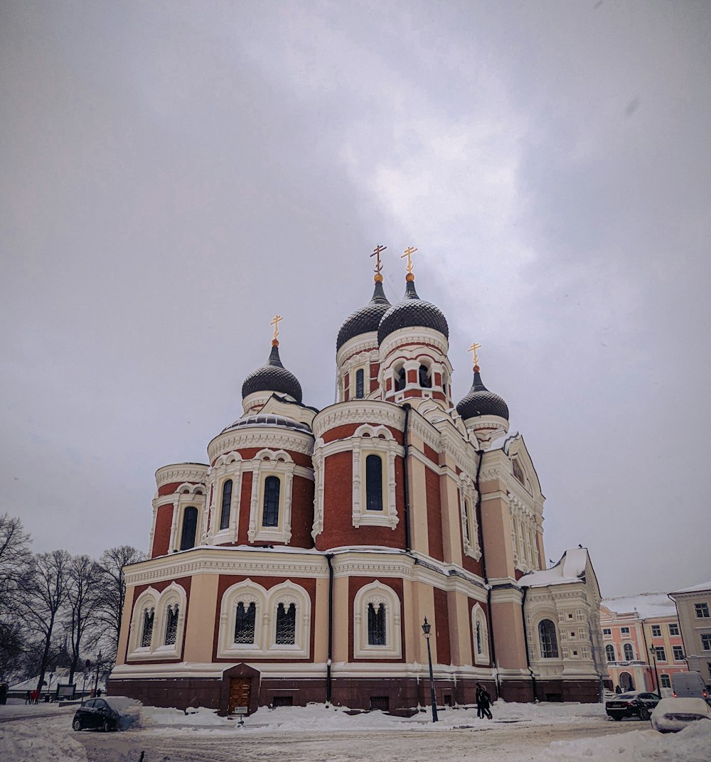 a large building with two towers on top of it