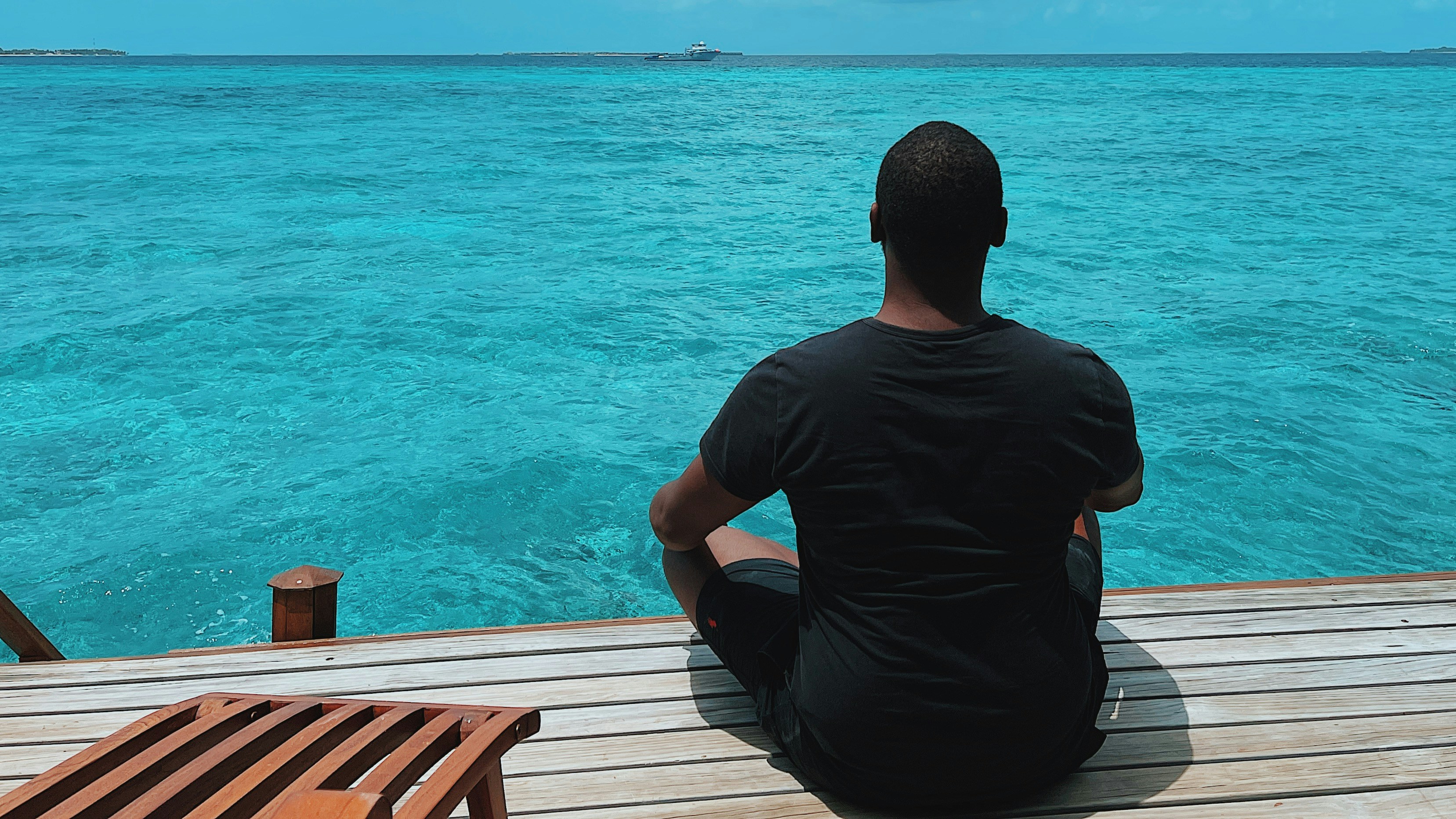 Photo by jonathanneversleeps