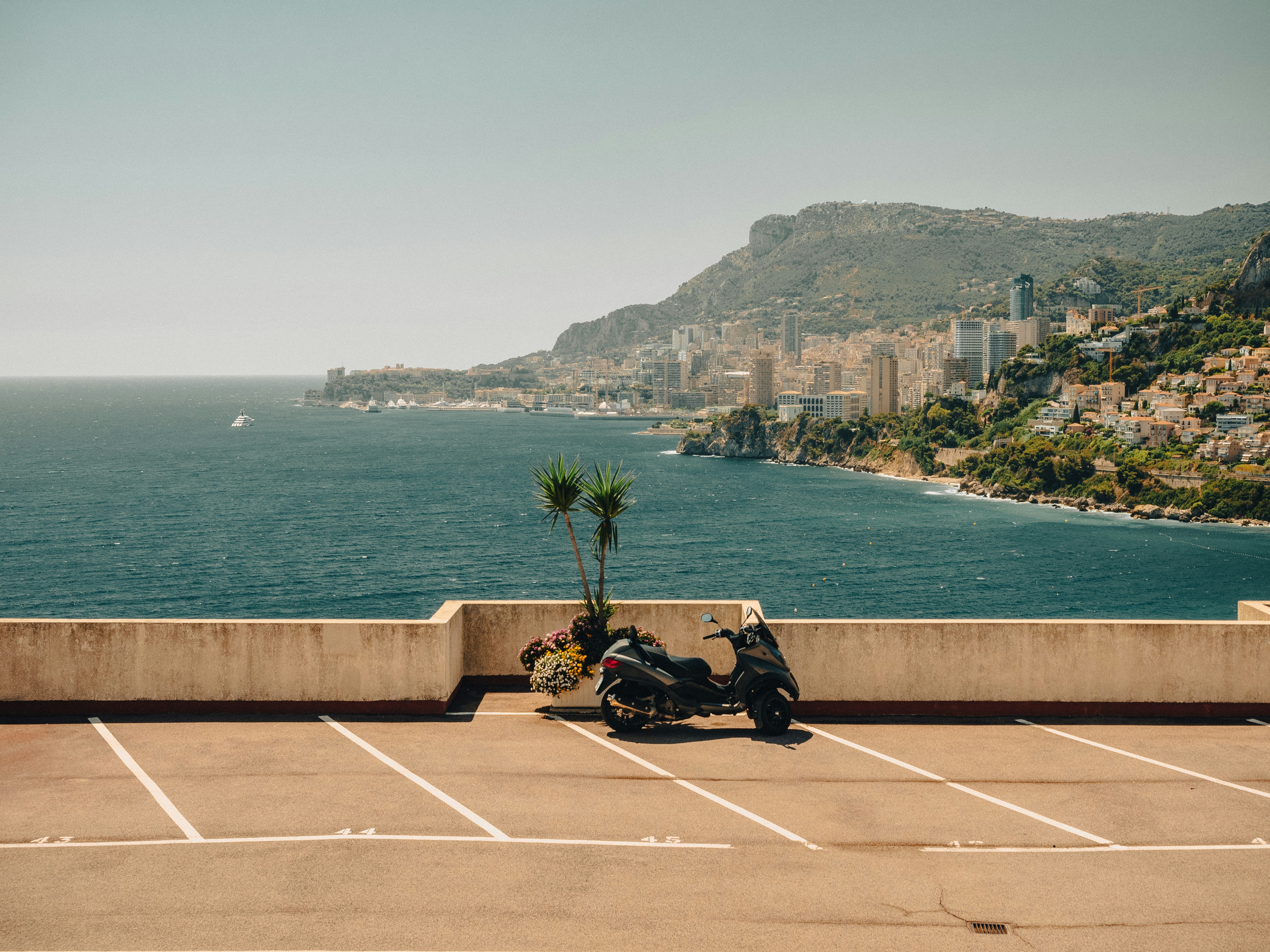 Stay online in the Monaco with a prepaid eSIM from eSIMlii. Instant activation, no roaming charges, and reliable coverage.