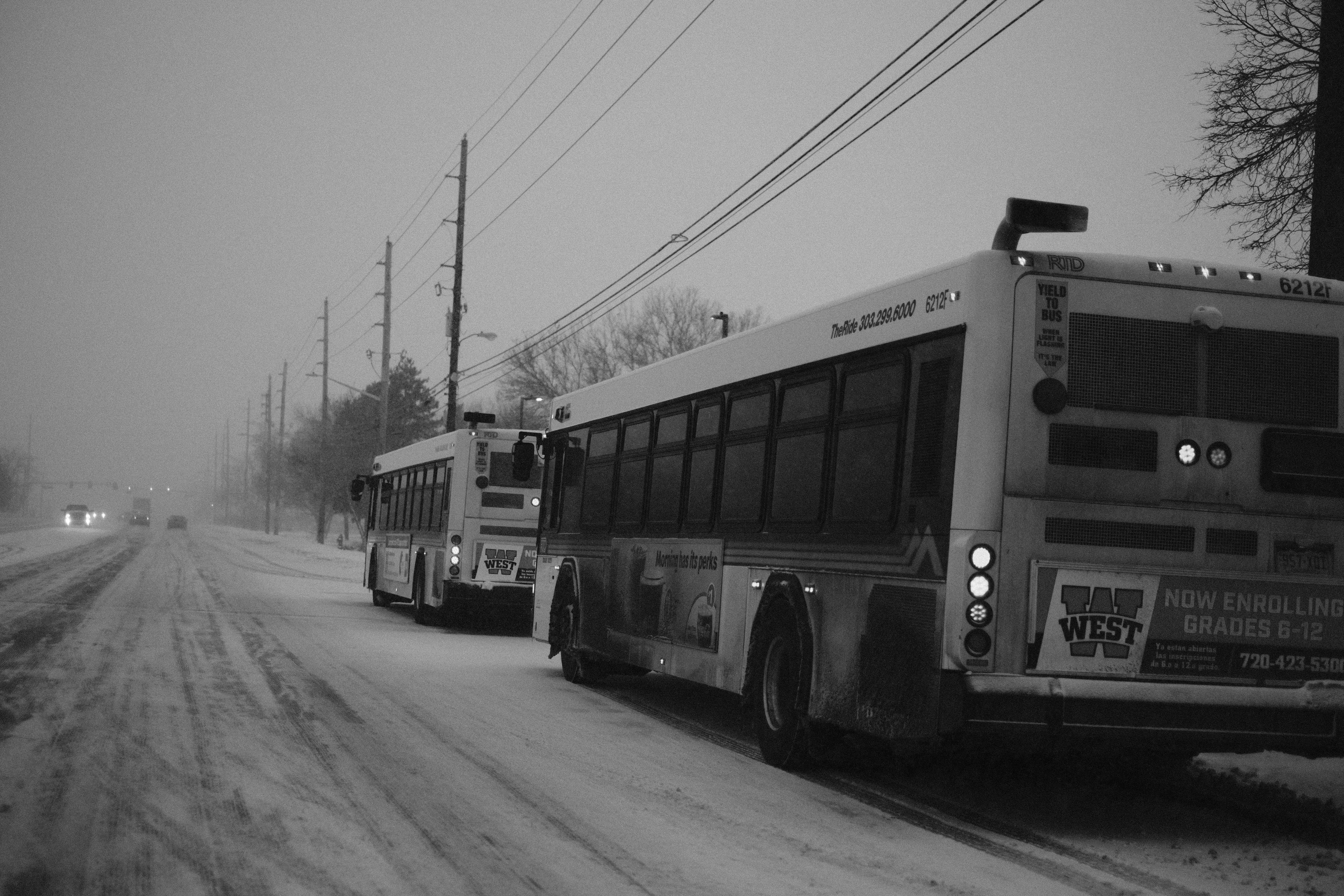 大雪で首都圏は3日間孤立？記録的降雪による交通完全麻痺関連画像