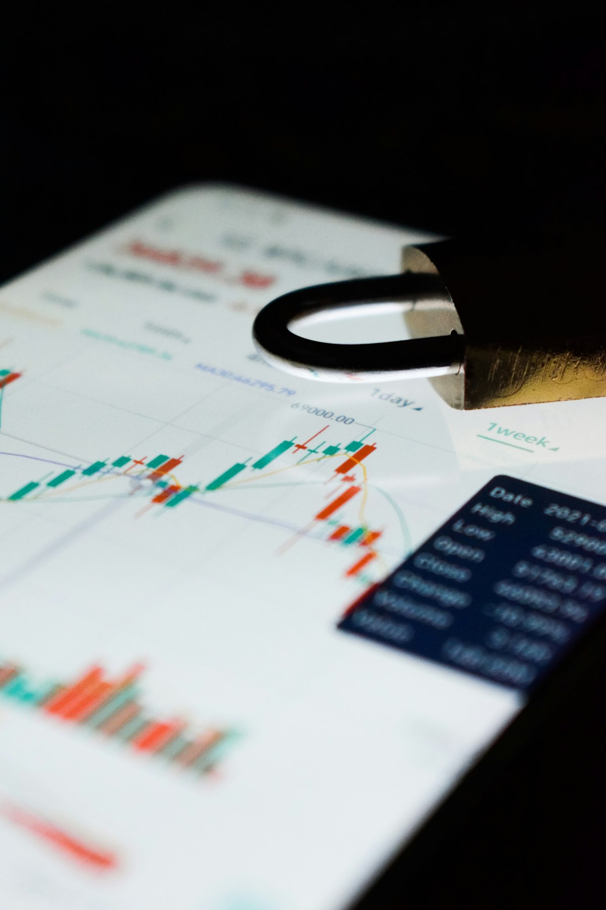 【税務署も注目する評価方法】非上場株式の相続税評価額を下げる方法——類似業種比準価額・純資産価額の活用と自社株対策の全貌