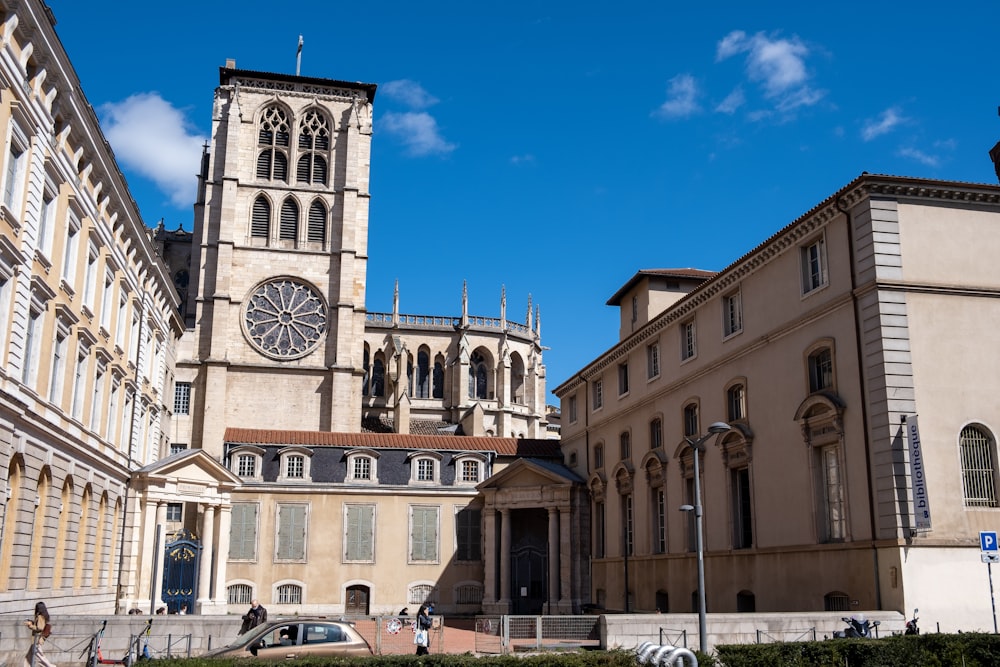 a large building with a clock on the front of it