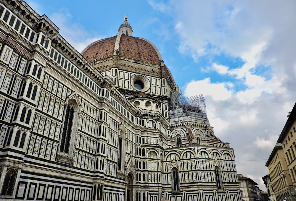 a large building with a dome on top of it