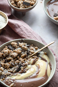 Granola con frutos secos y chocolate - Free Food Fitness Piñas