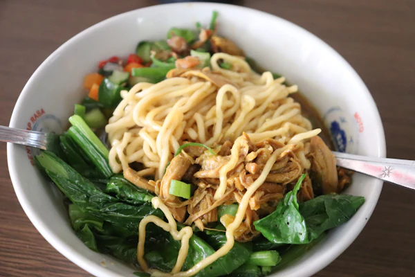 よだれ鶏の担々麺