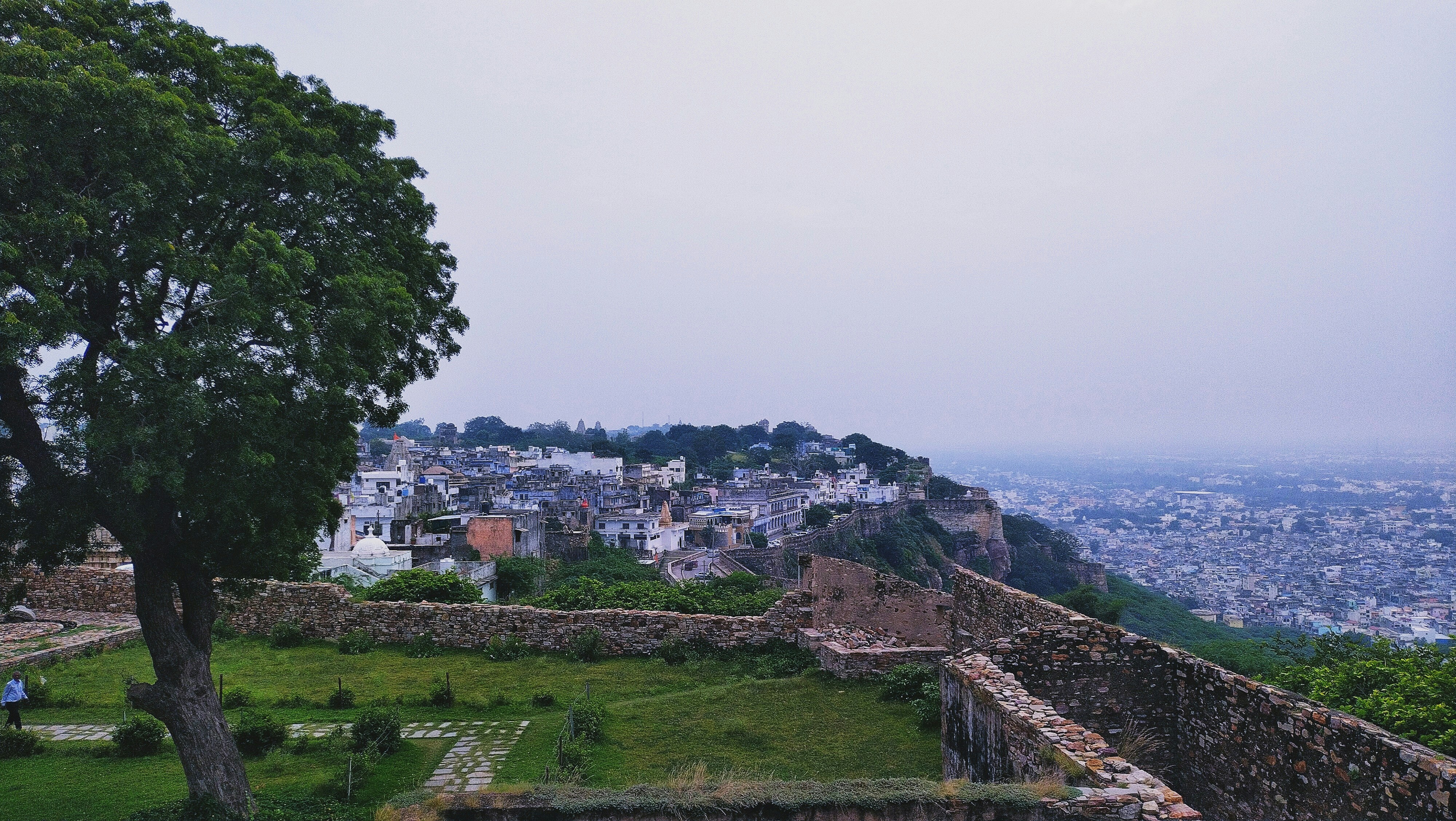 Photo by mendingstreet