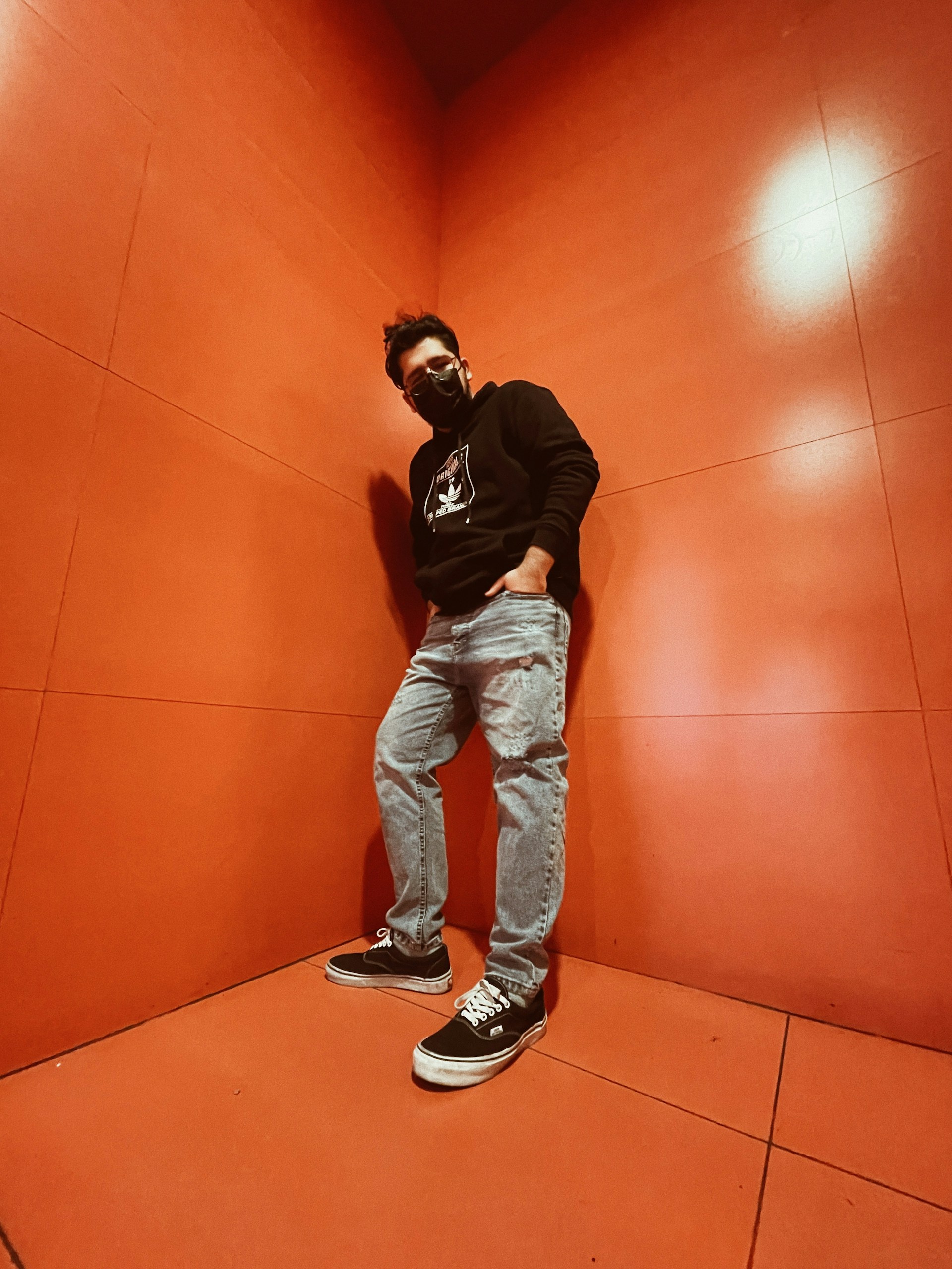 black and white bed linen